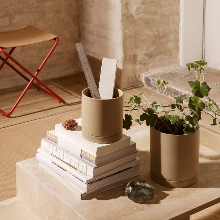 Sekki flower pot medium Ø13.5 cm, sand Ferm Living