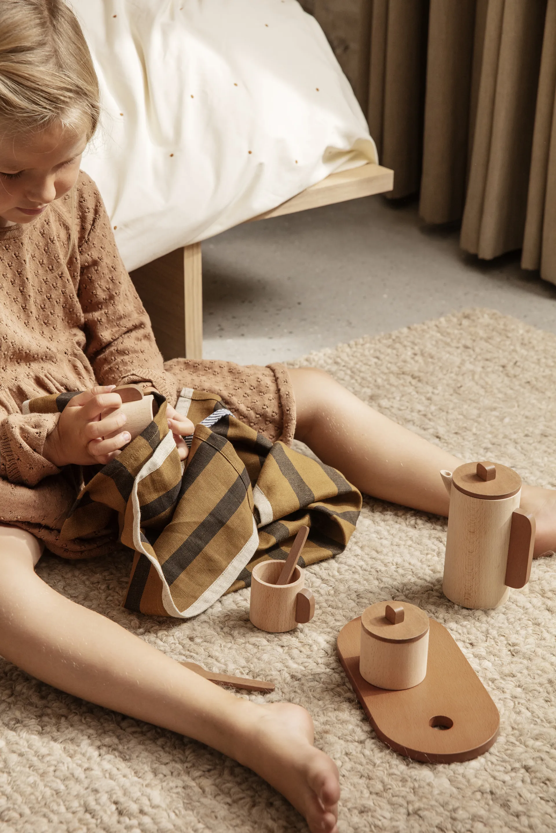 Shade Loop rug L 200x300 cm, Beige Ferm Living