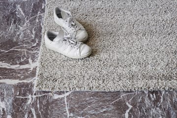 Shade Loop rug S 140x200 cm - Beige - Ferm Living