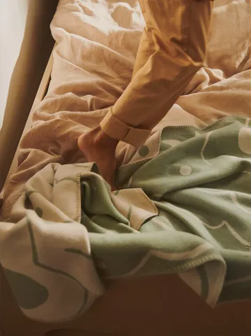 Skye blanket - Tea green-parchment, 80x120 cm - Ferm Living