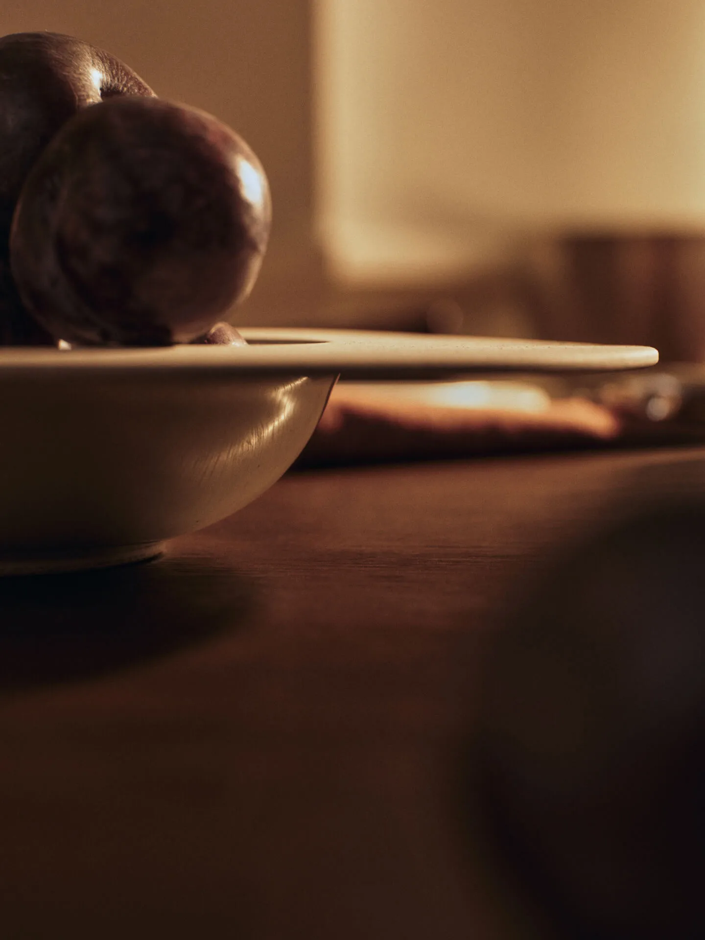 Sonae deep plate, Grey-white, Ø30 cm Ferm Living