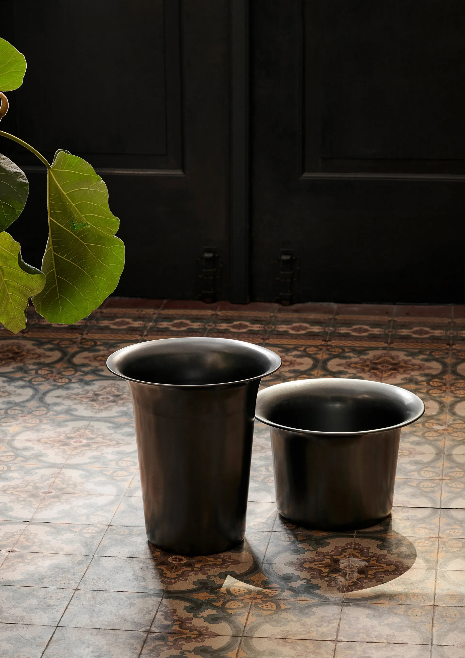 Spun alu basket low Ø37, Blackened Aluminium Ferm Living