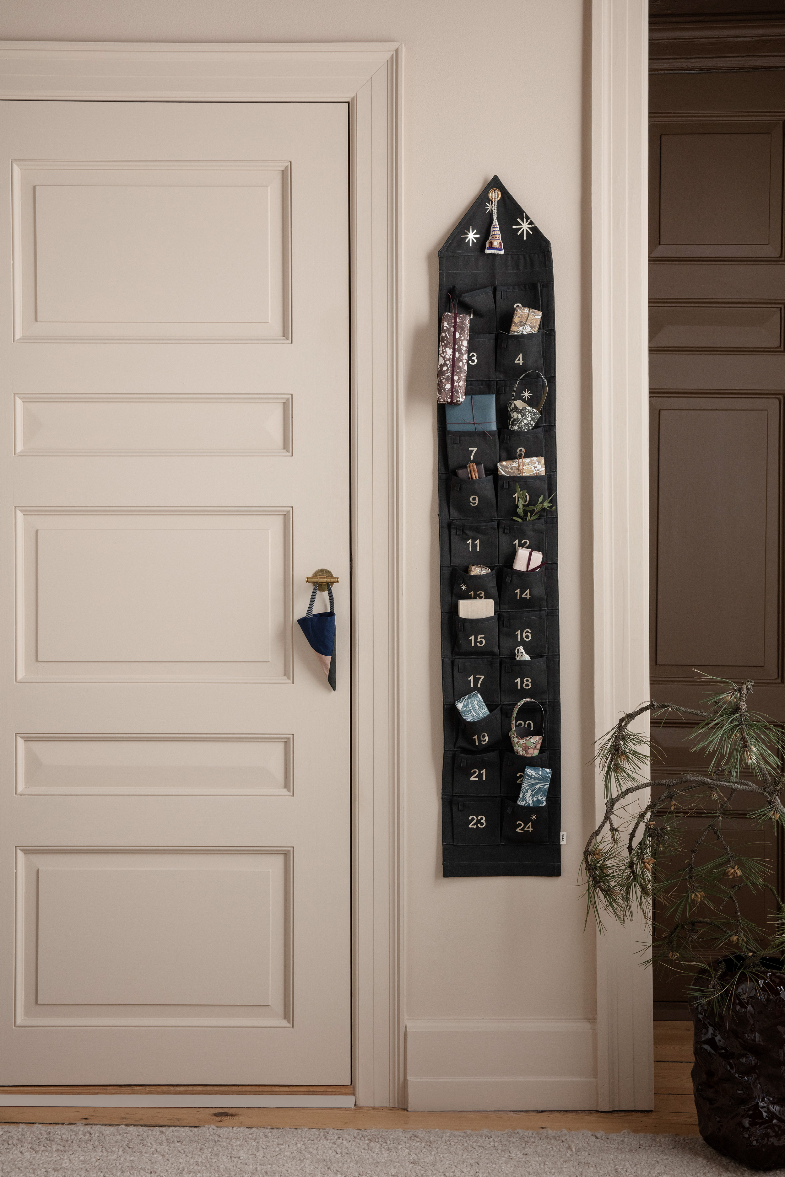Star Christmas calendar house 150 cm from Ferm Living
