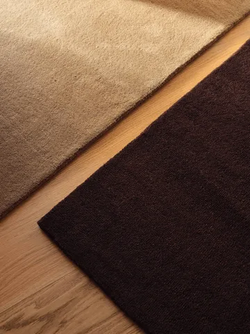 Stille tufted rug - Dark pecan, 140x200 cm - Ferm Living