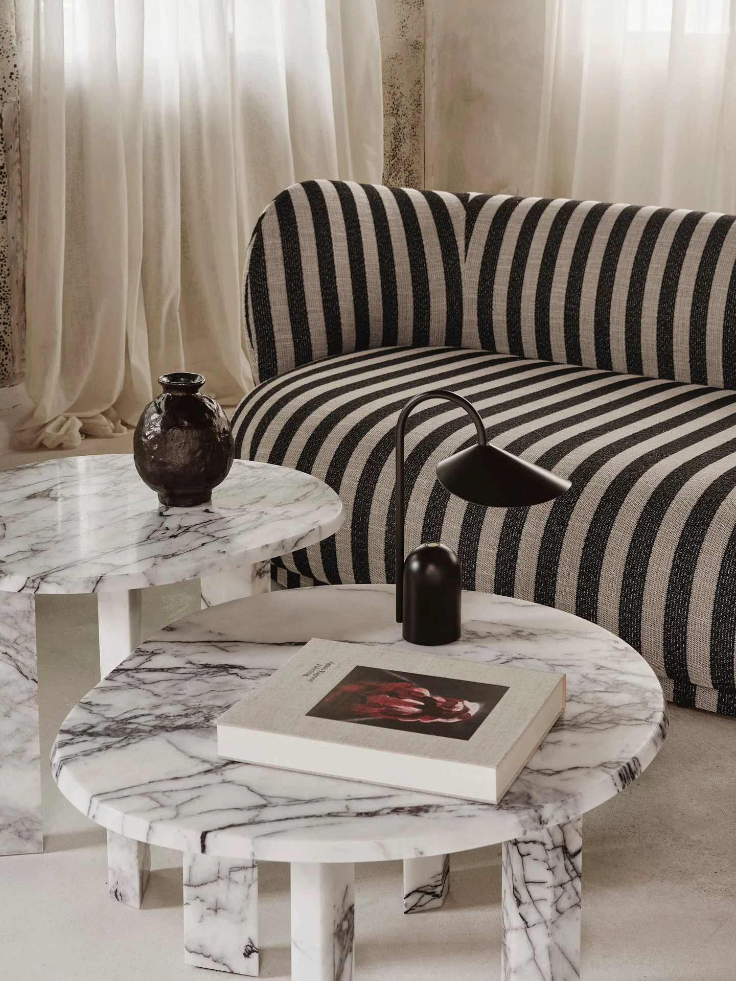 Taula coffee table Ø67x35 cm, White-charcoal Ferm Living