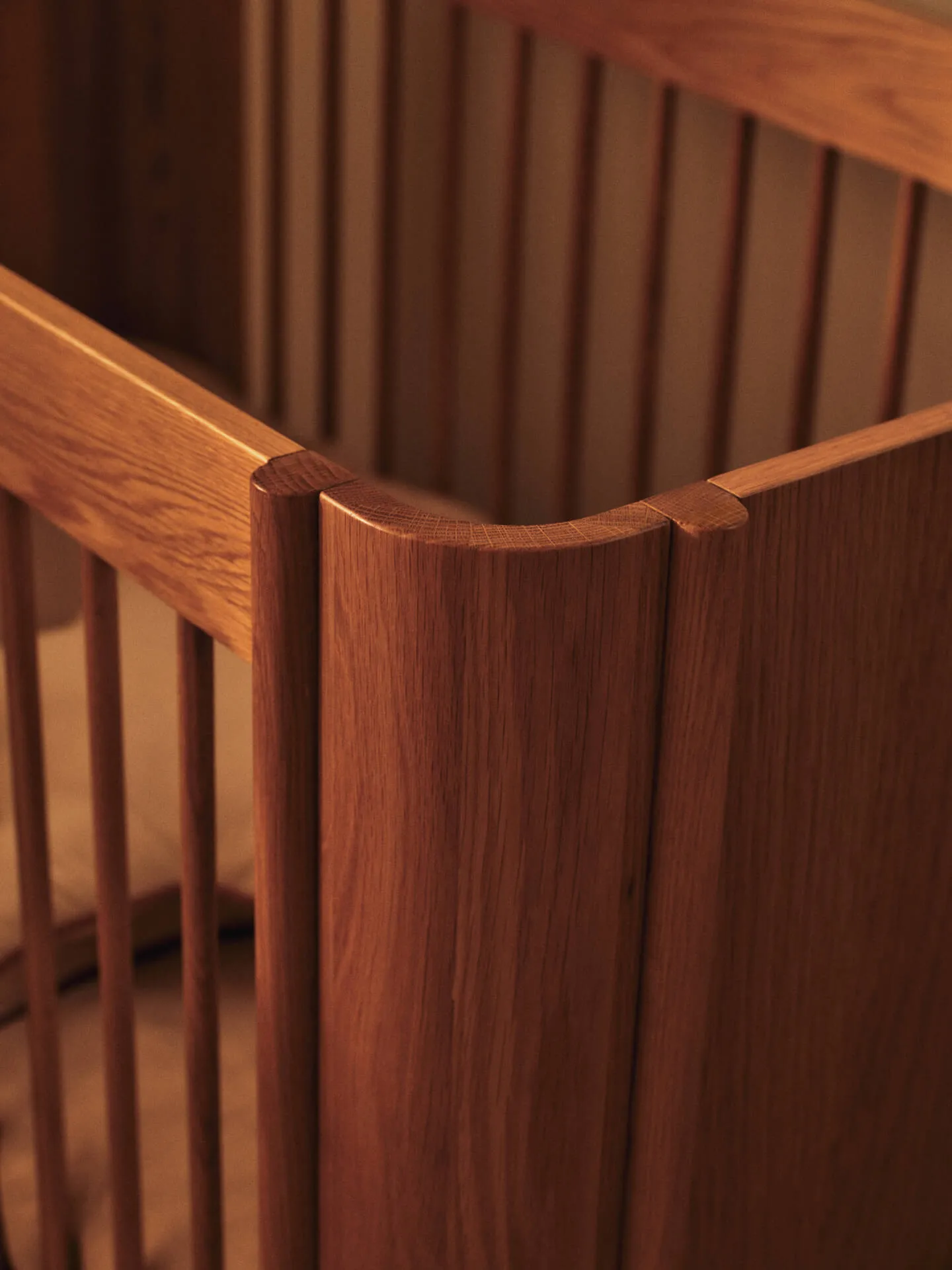 Tilu cot, Natural oak, 129x68.5x80 cm Ferm Living