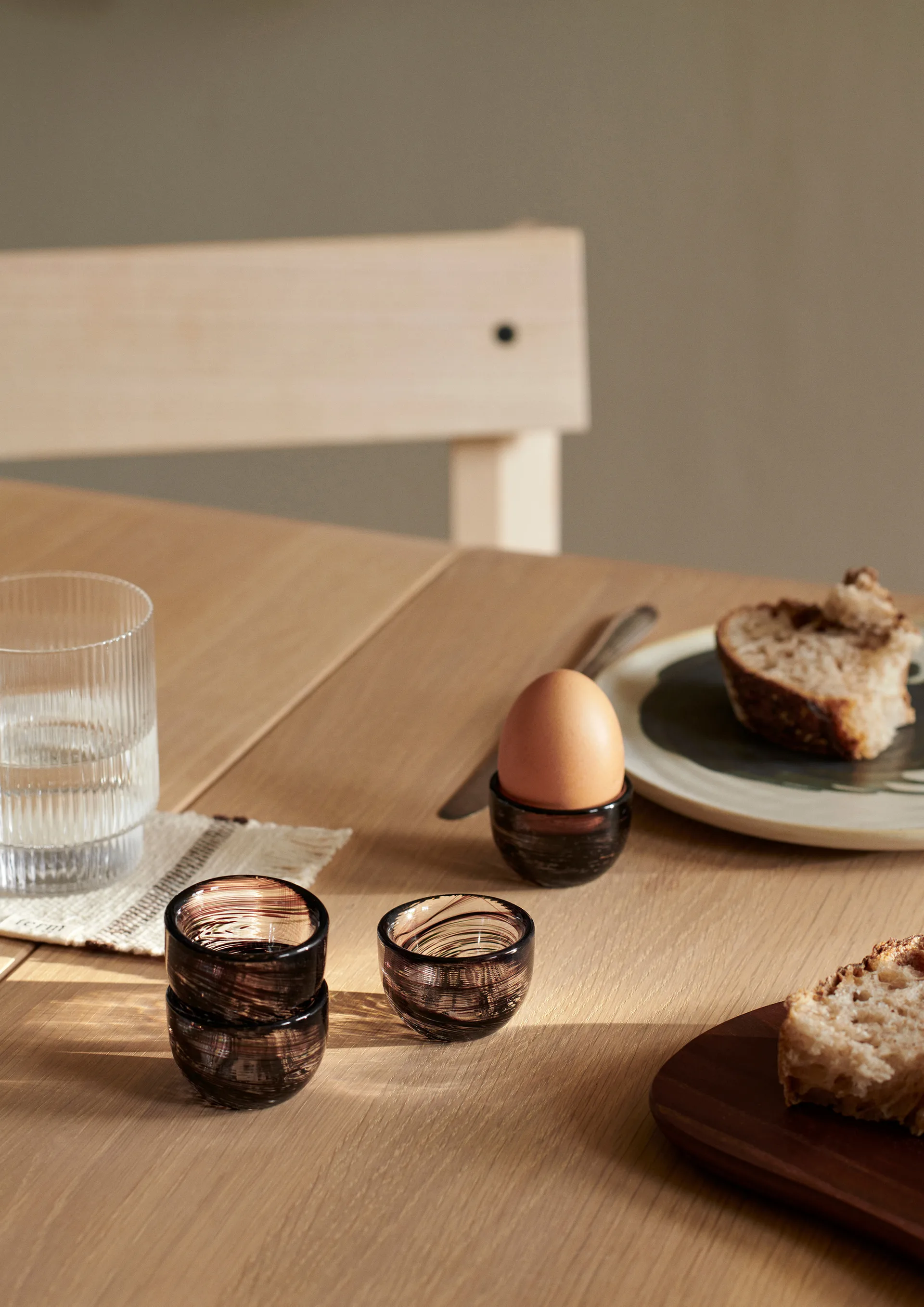 Tinta egg cups 4-pack Ø4.8 cm, Deep Brown Ferm Living