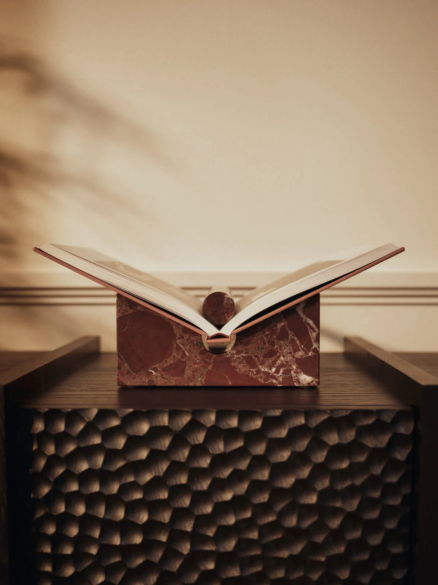 Tvara book stand, Rosso Levanto, 22x22 cm Ferm Living