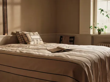 Twill bedspread - Off-white-black, 180x260 cm - Ferm Living