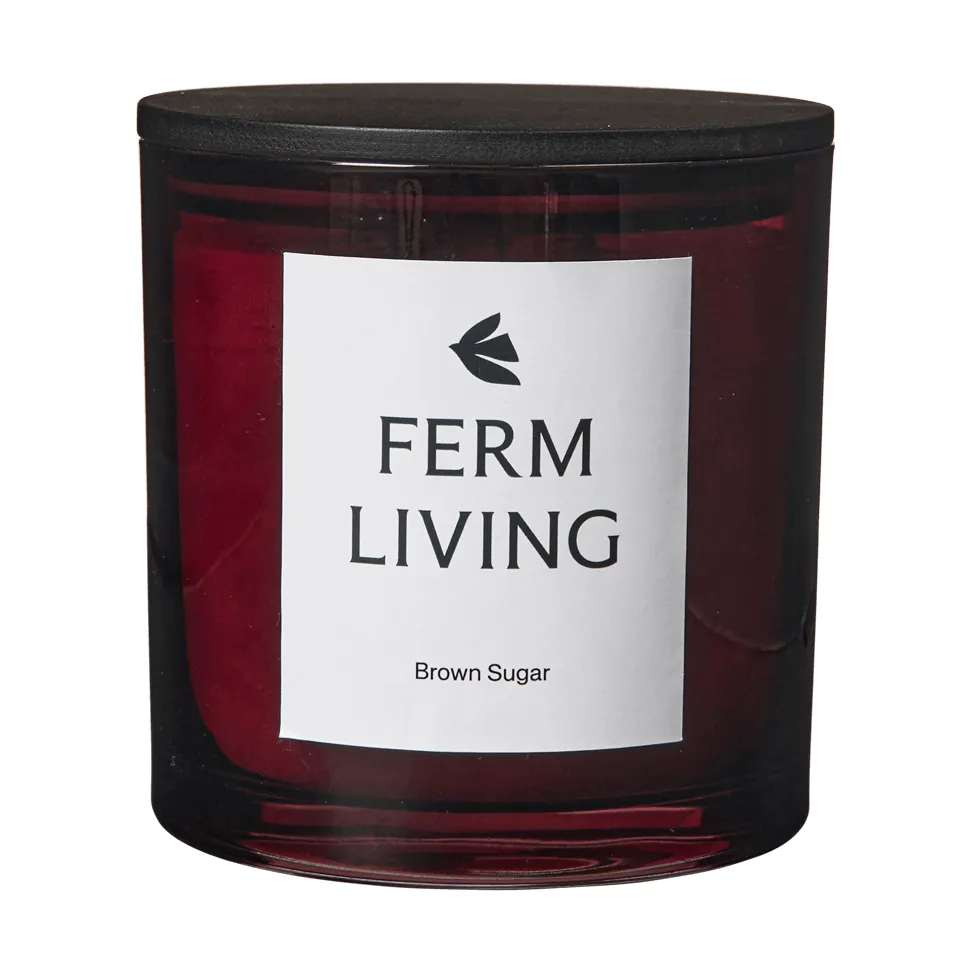 Ferm Living Vitto scented candle 50 h Dark Grape | Scandinavian Design | Scented candles & diffusers | Green