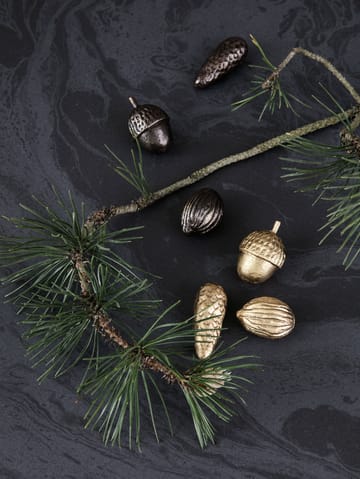 Winterland forest treats ornamental nuts 3-pack - Black brass - ferm LIVING
