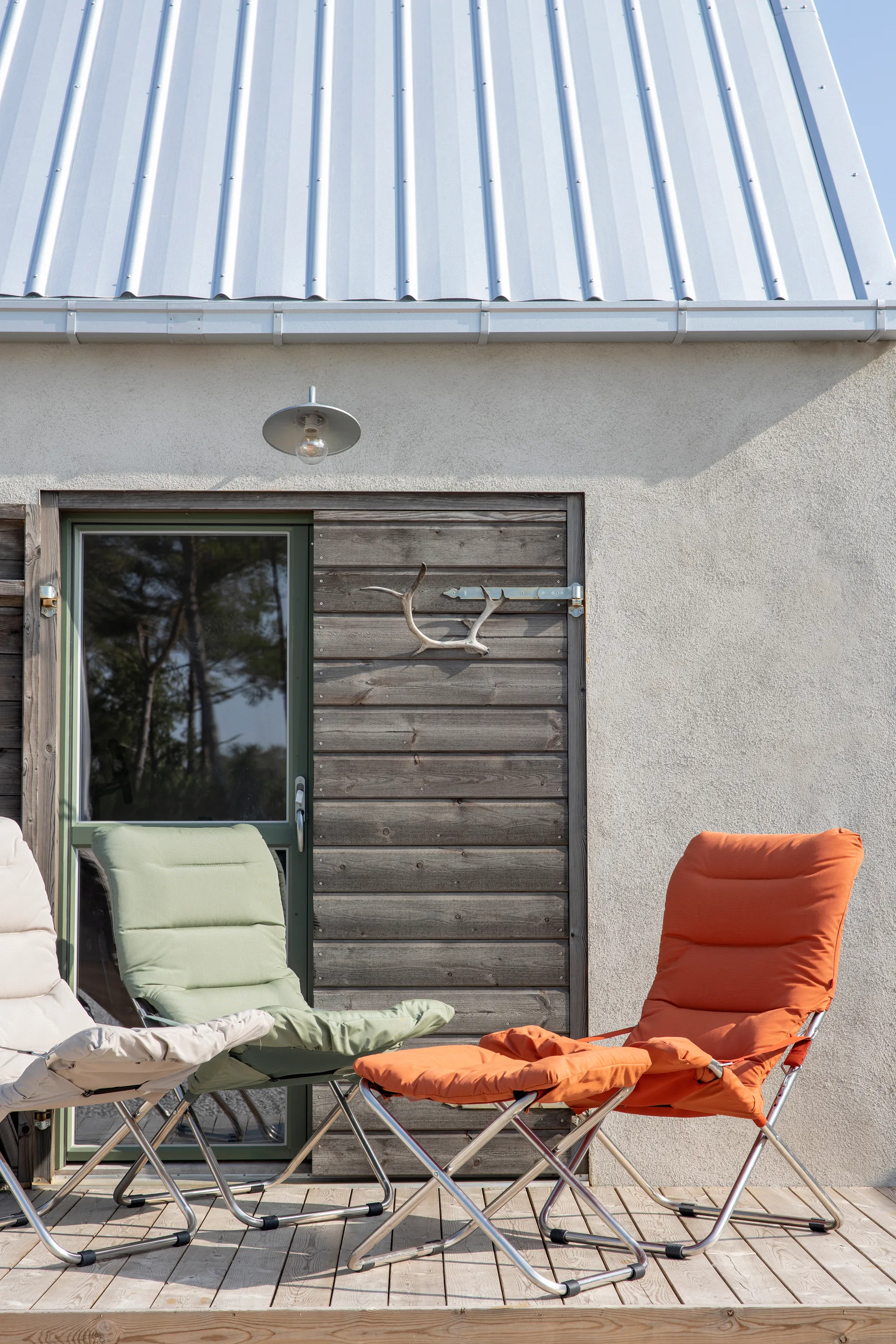 Fiesta Soft sun lounger, Fabric sage green-aluminium frame Fiam