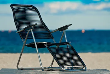 Spaghetti sun lounger with footrest - Black - Fiam