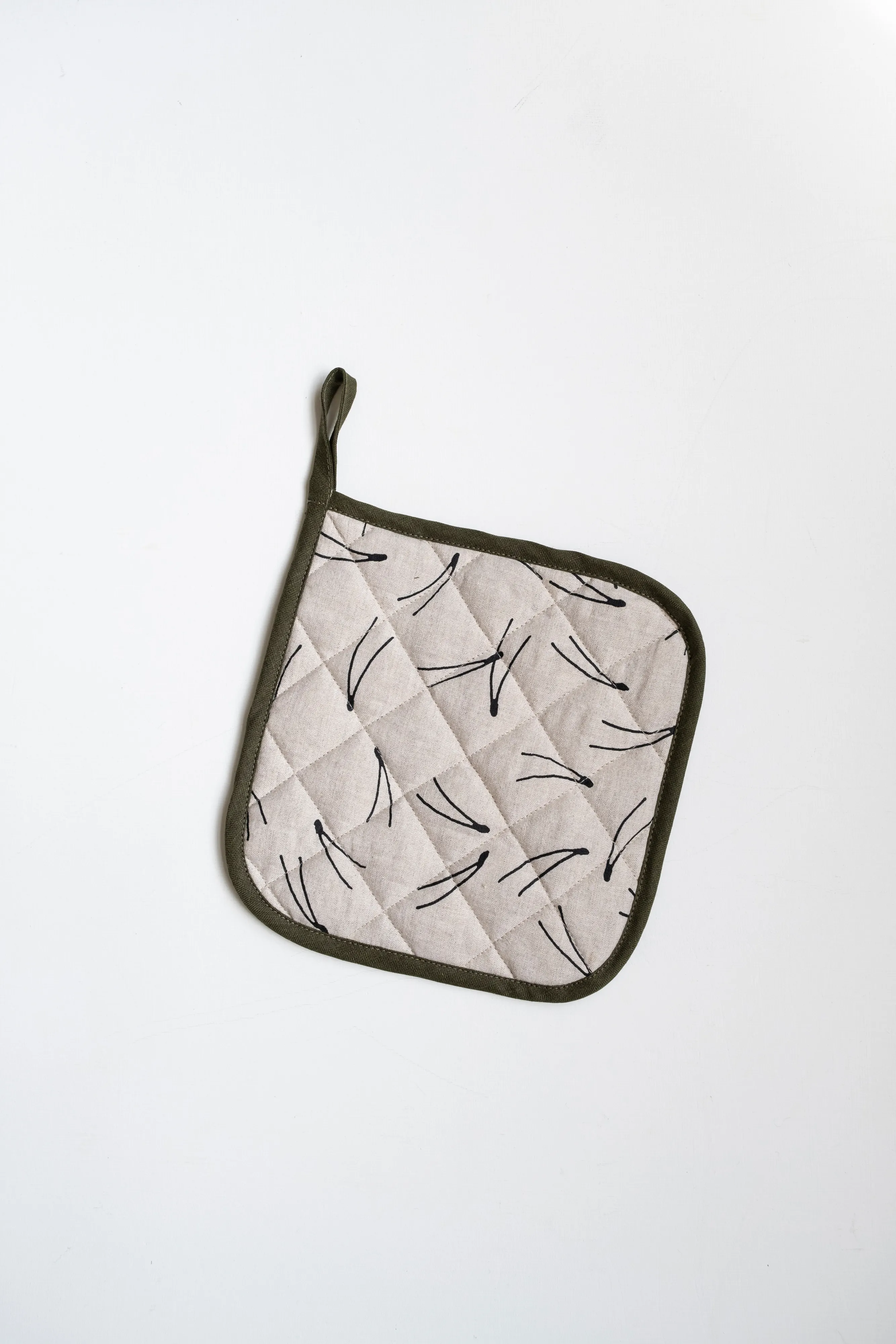 Barr quilted oven mitt 21x21 cm from Fine Little Day - NordicNest.com