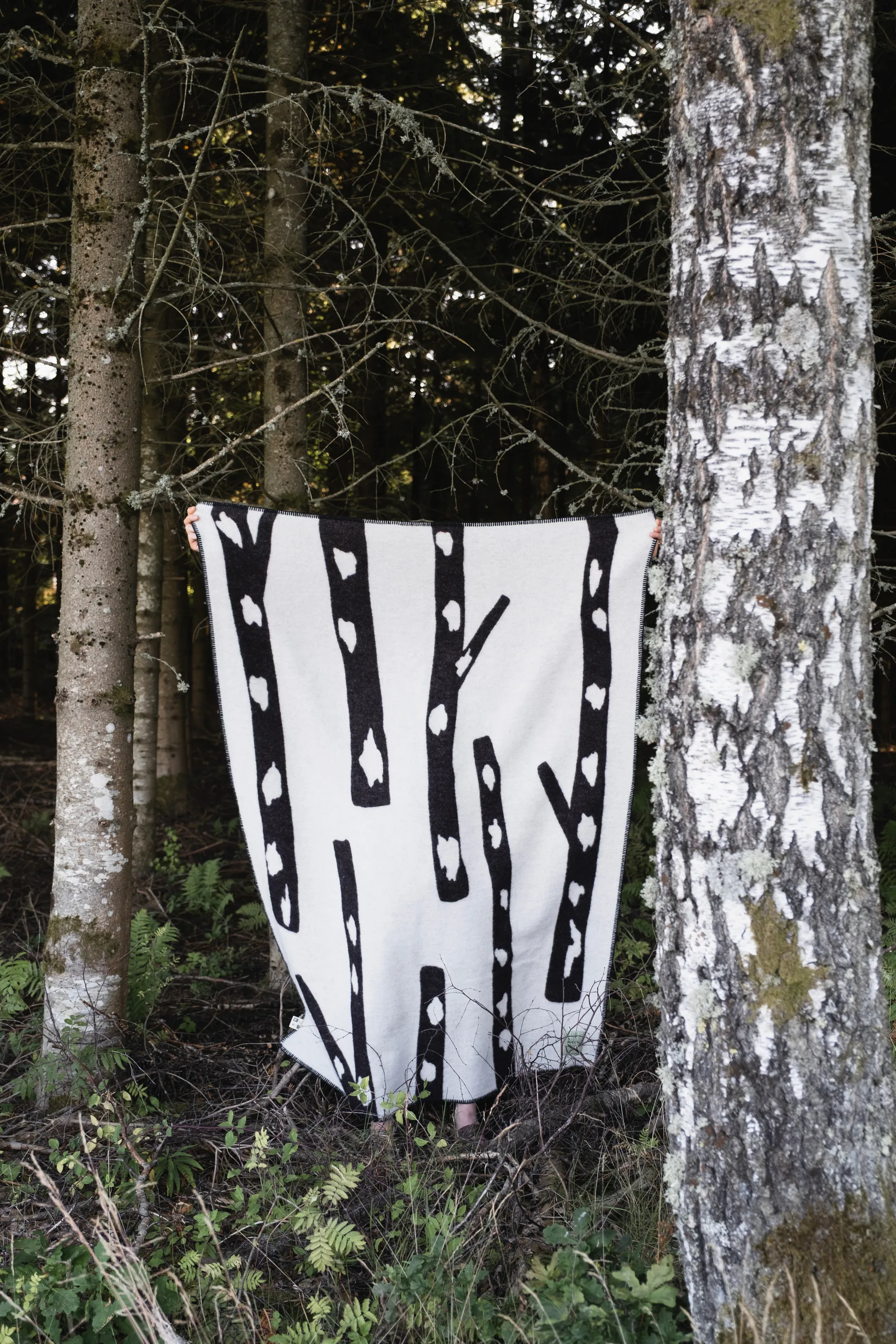 Birch throw 130x180 cm, Black-white Fine Little Day