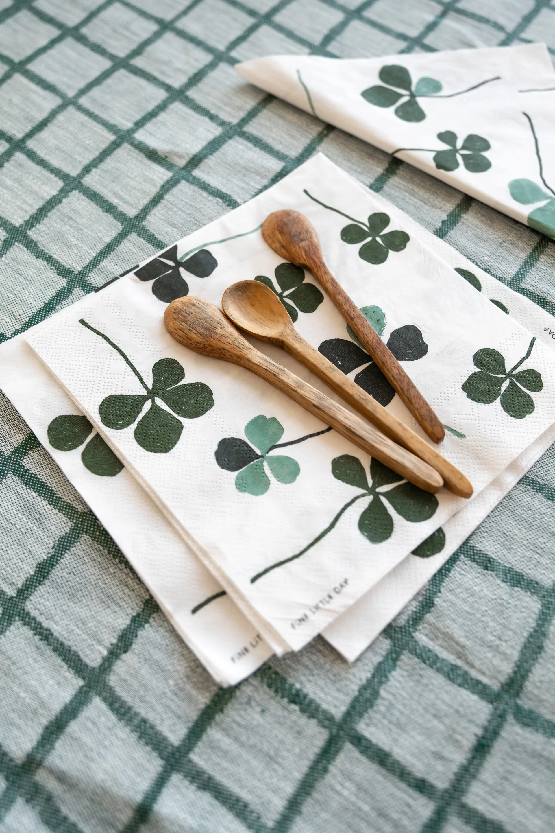 Clover napkin 25 pack, White-green Fine Little Day