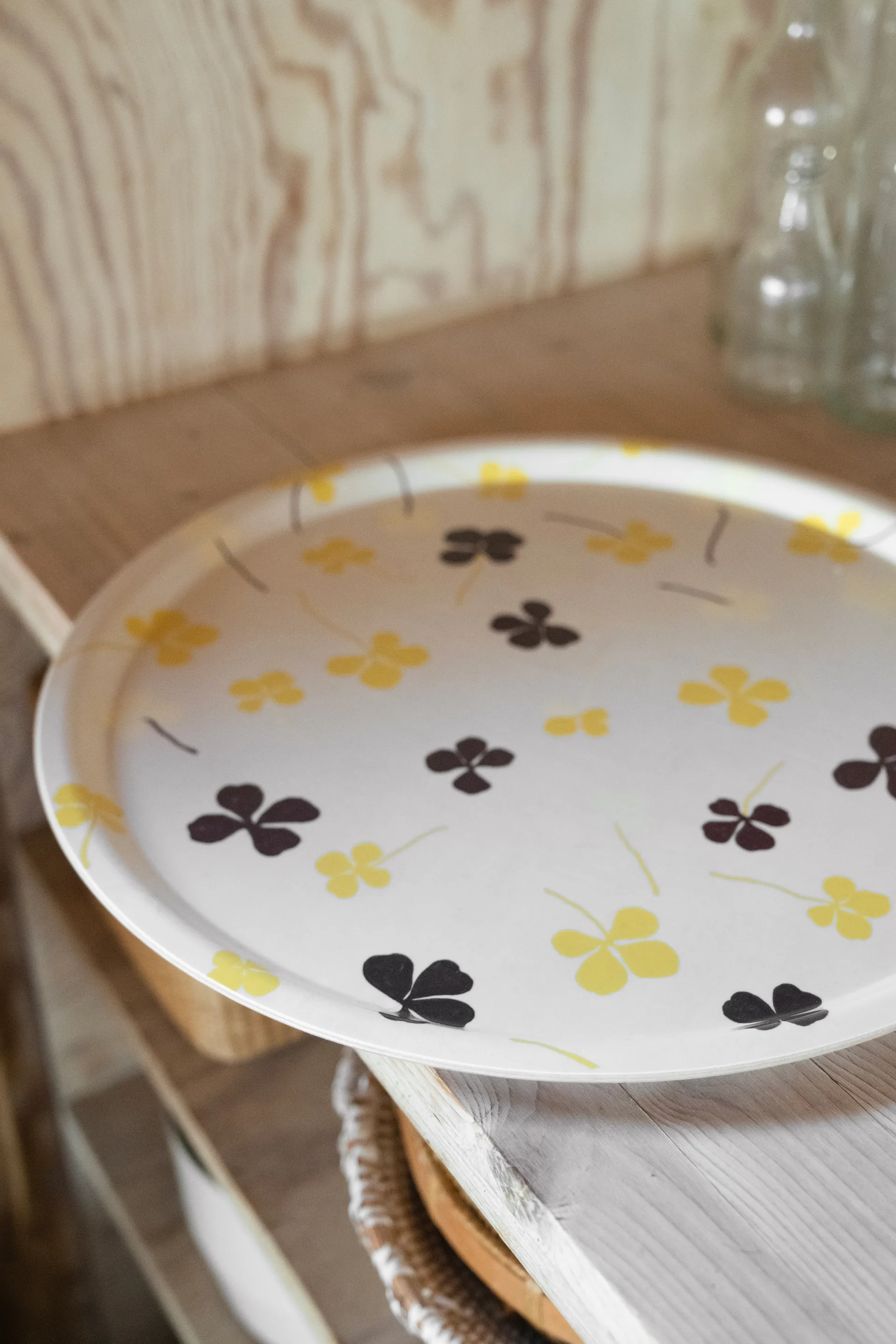 Clover tray Ø38 cm, White-yellow Fine Little Day