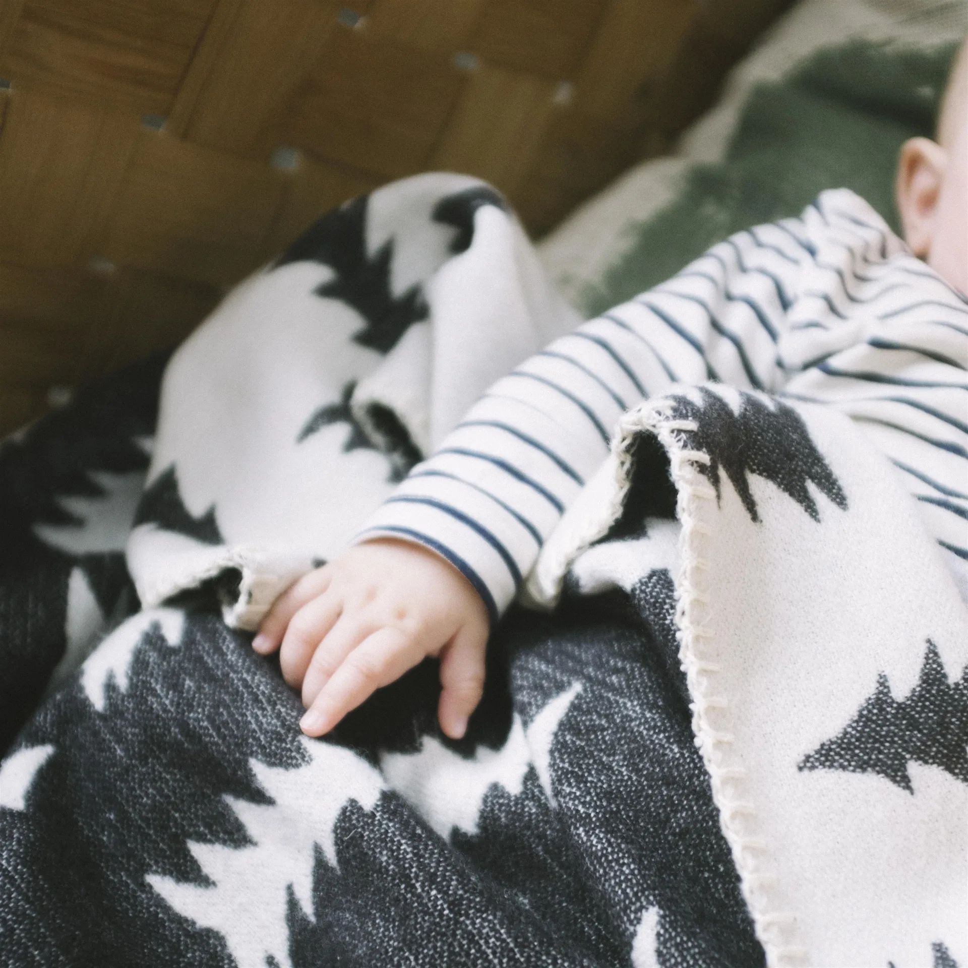 Gran brushed cotton kids blanket, white-black Fine Little Day