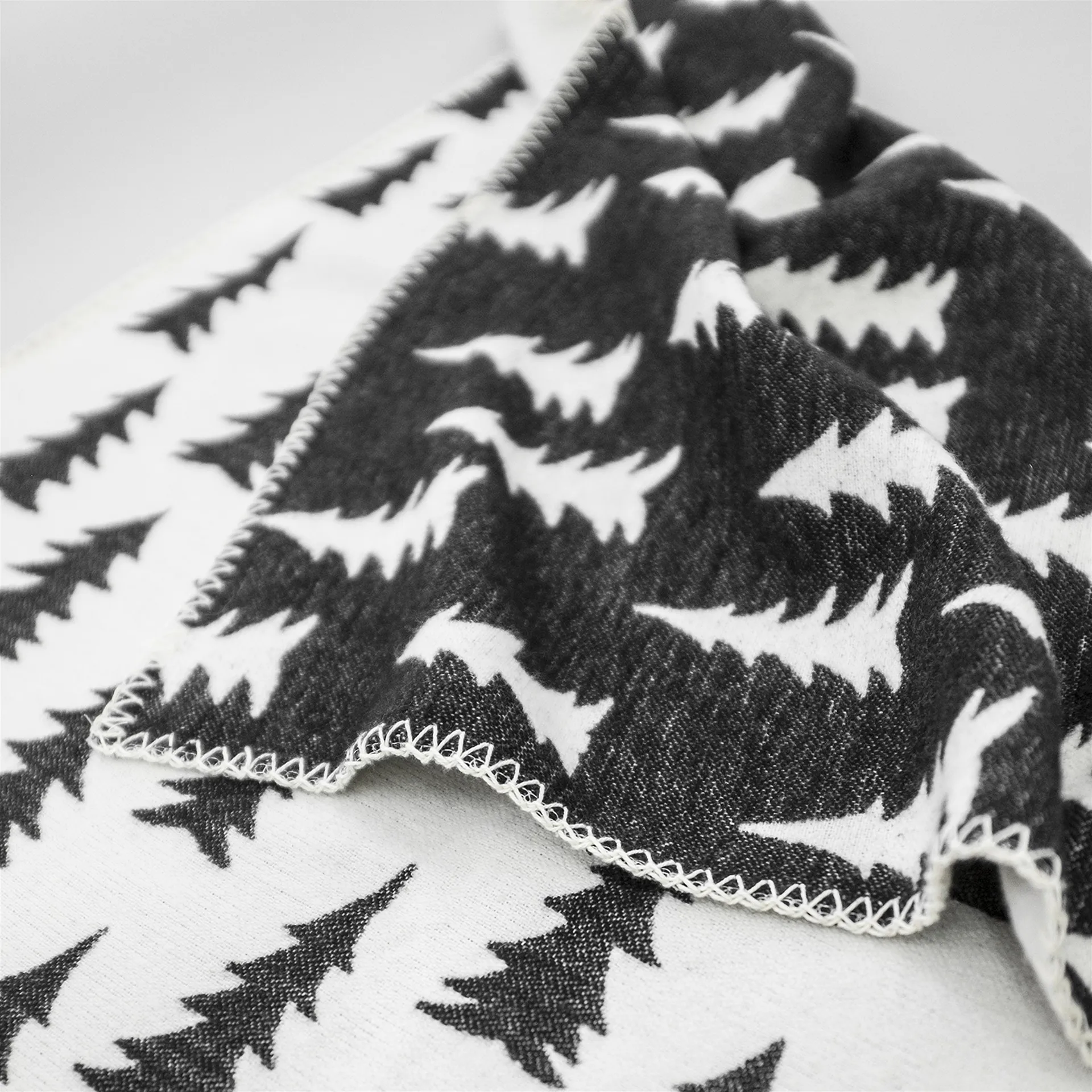 Gran brushed cotton kids blanket, white-black Fine Little Day