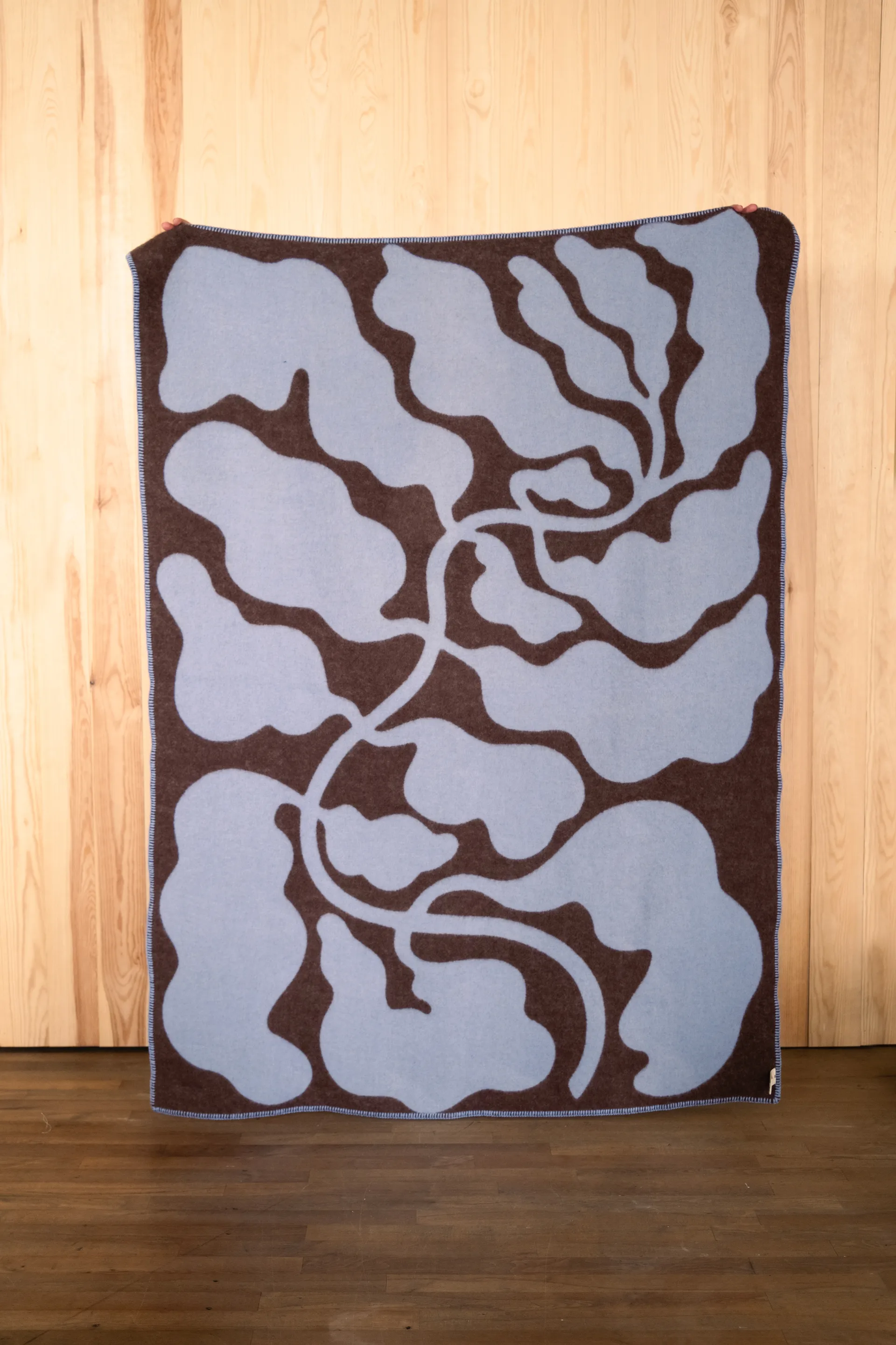 Leaves felt 130x180 cm, Blue-brown Fine Little Day