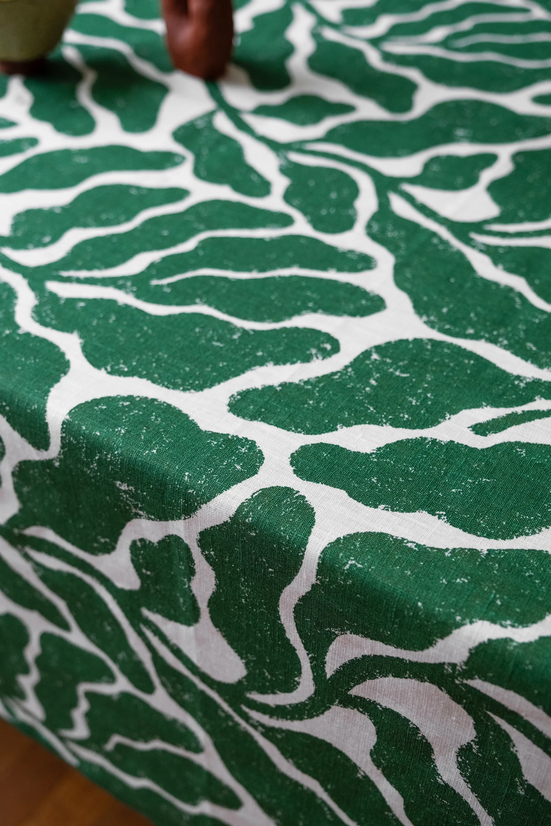 Leaves tablecloth 149x250 cm, Green Fine Little Day