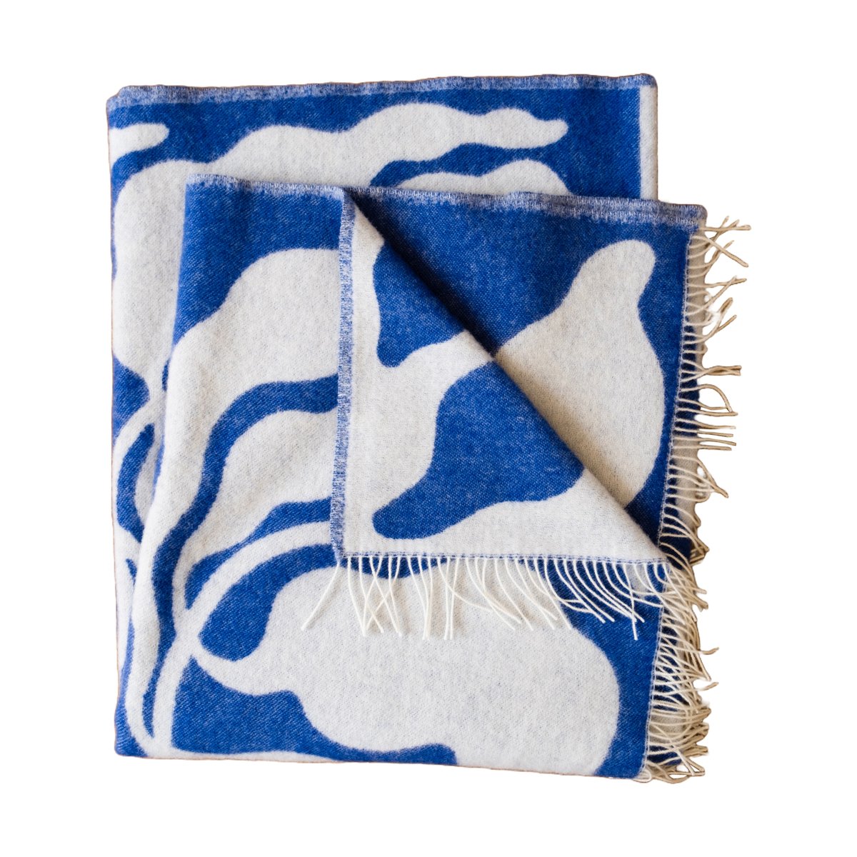 Fine Little Day Leaves throw 130x220 cm Blue-white | Scandinavian Design | Wool blankets & throws | Blue