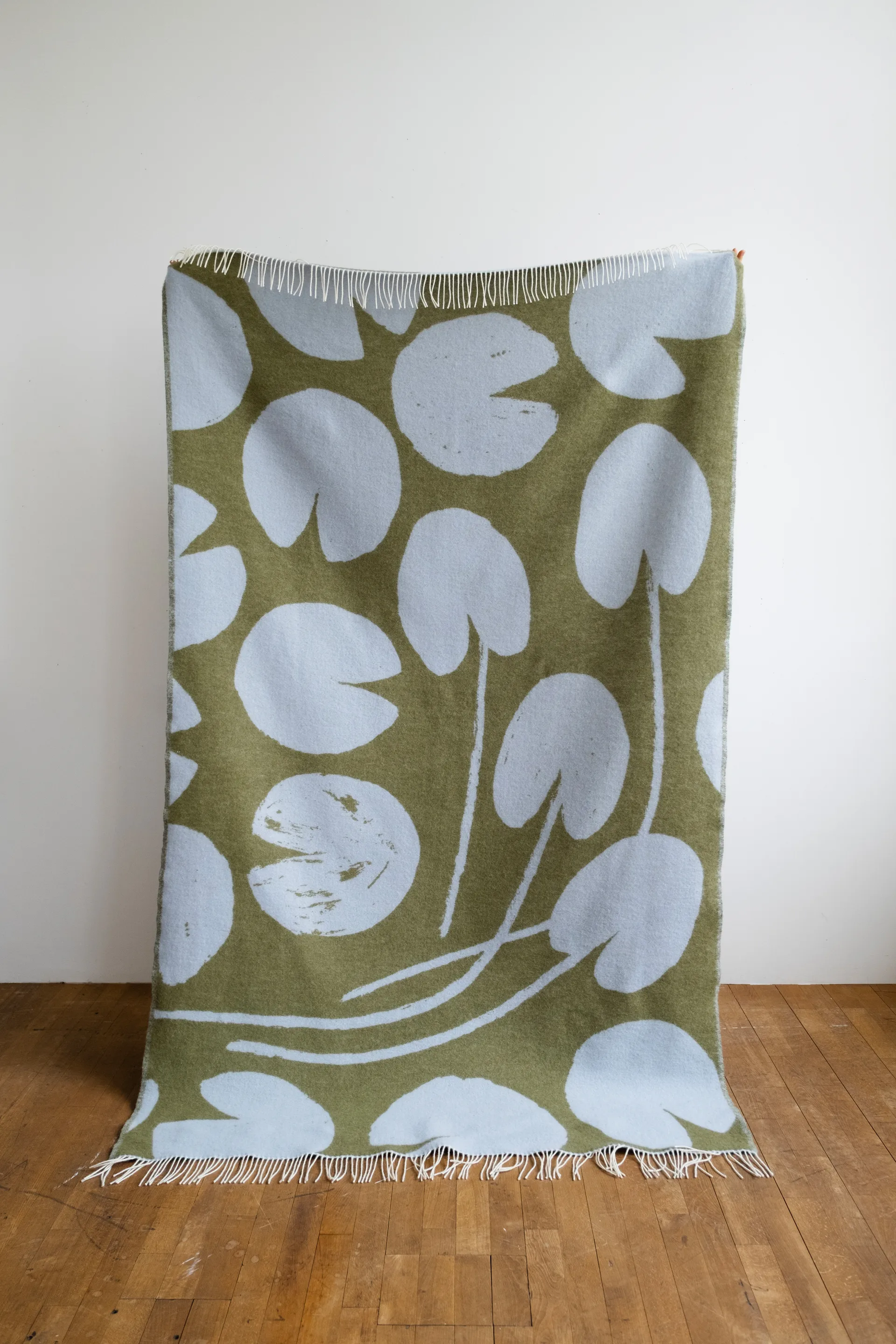 Water lilies throw 130x220 cm, Brown Fine Little Day