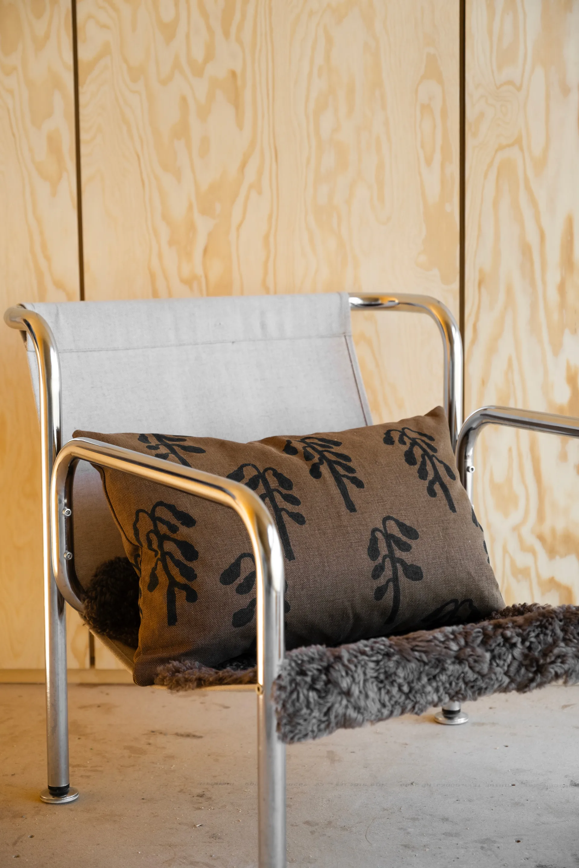 Weeping birch cushion cover 38x58 cm, Brown Fine Little Day
