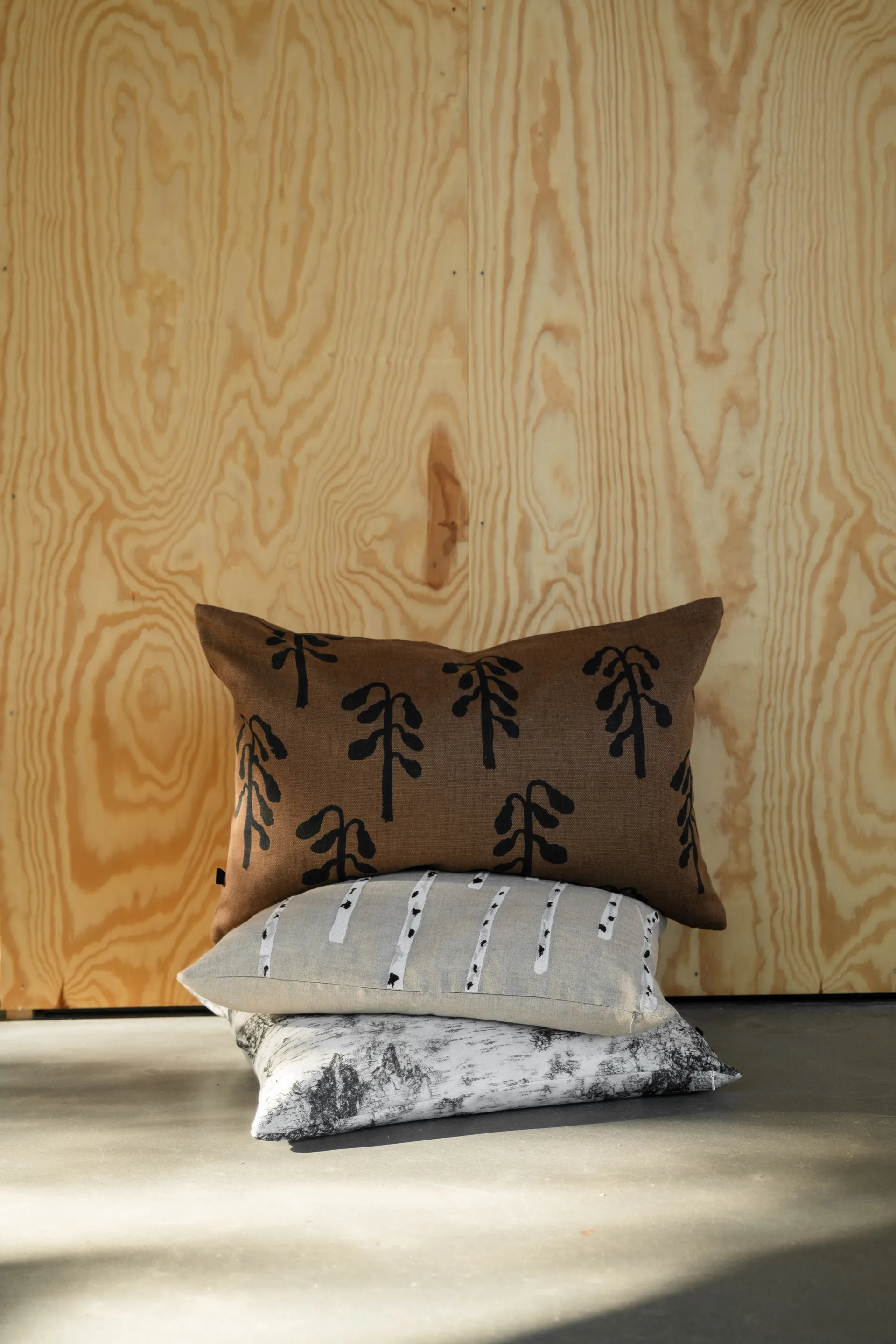 Weeping birch cushion cover 38x58 cm, Brown Fine Little Day