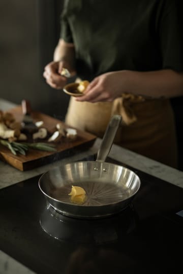 All Steel Pure frying pan set - 2 parts - Fiskars