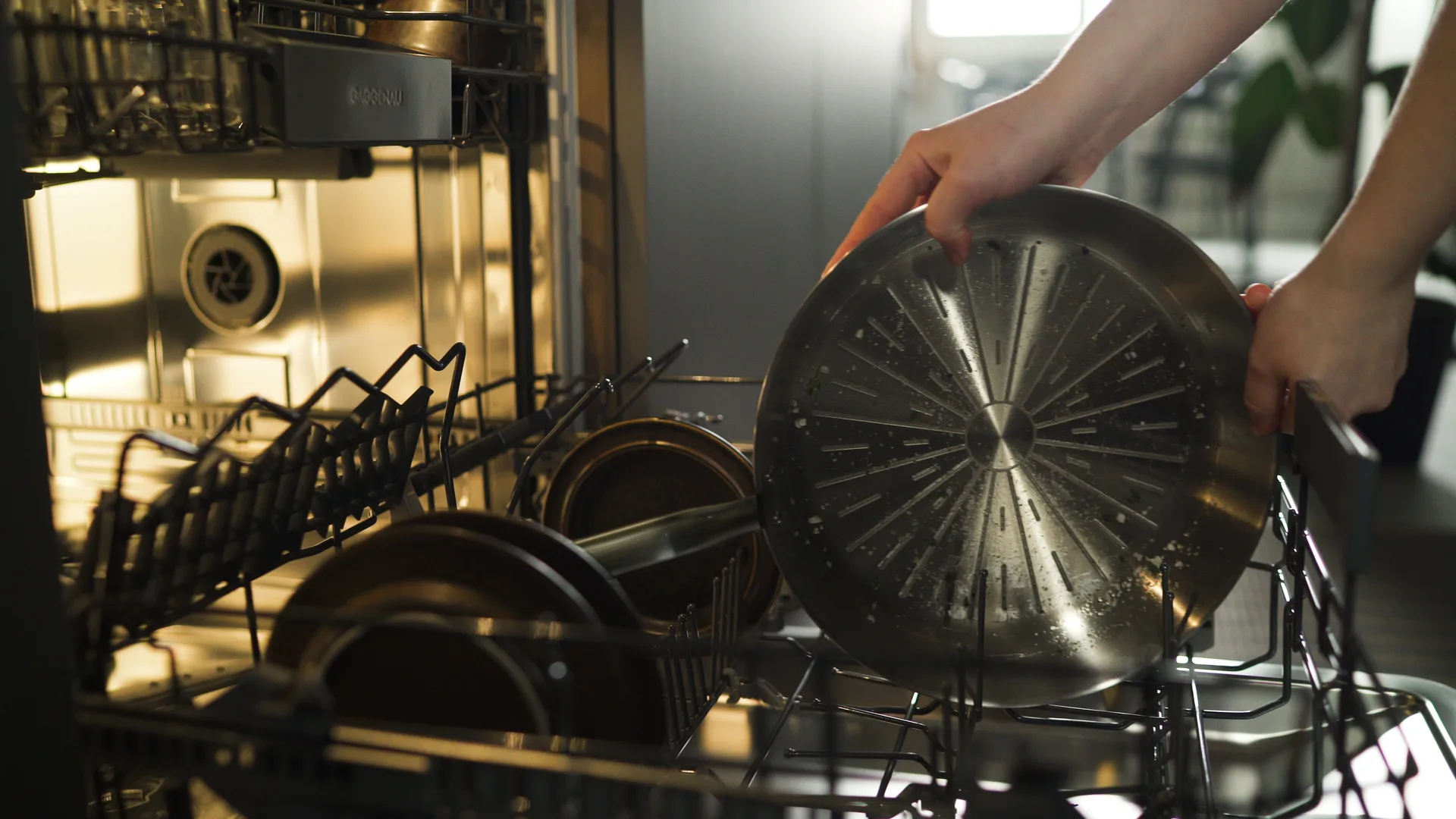 All Steel Pure frying pan set, 2 parts Fiskars