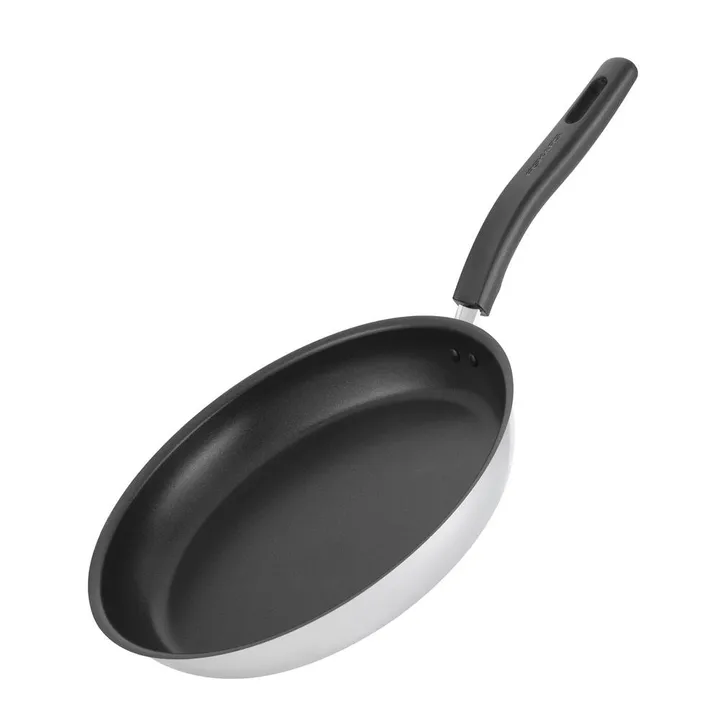 Functional Form frying pan for electric cast iron hobs from Fiskars