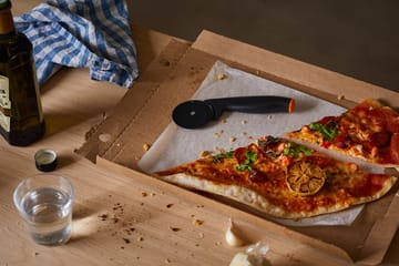 Functional Form pizza cutter - Black - Fiskars