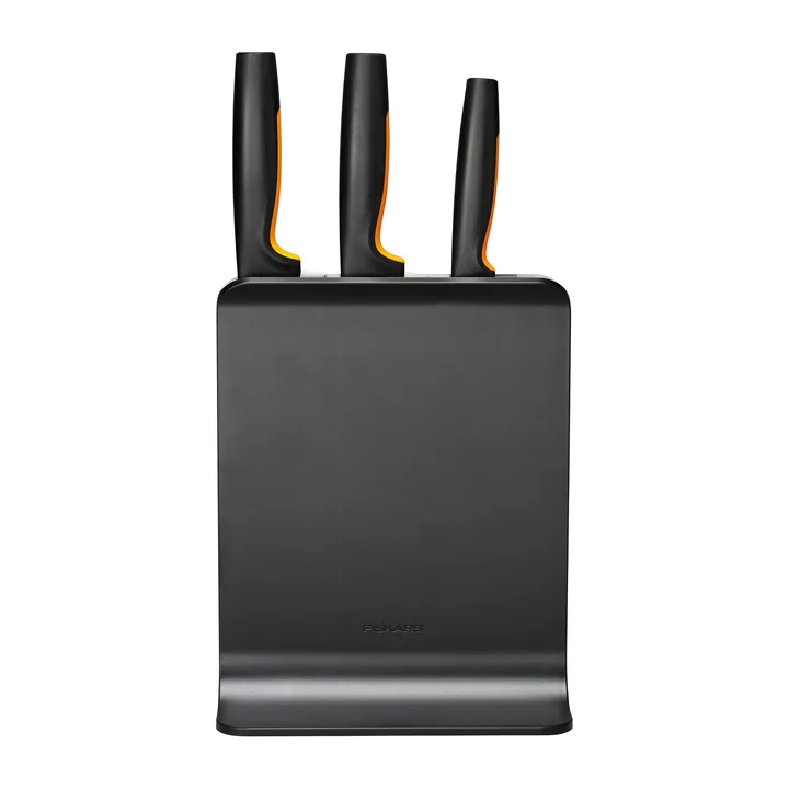 Functional Form plastic knife block with 3 knives from Fiskars