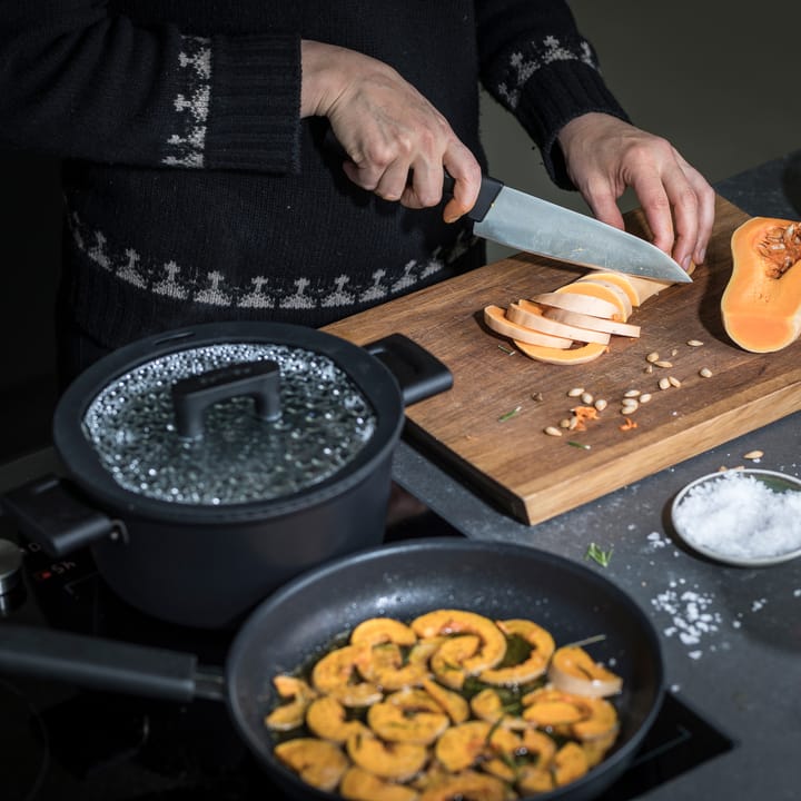 Hard Edge knife set chefs knife and vegetable knife - 2 pieces - Fiskars