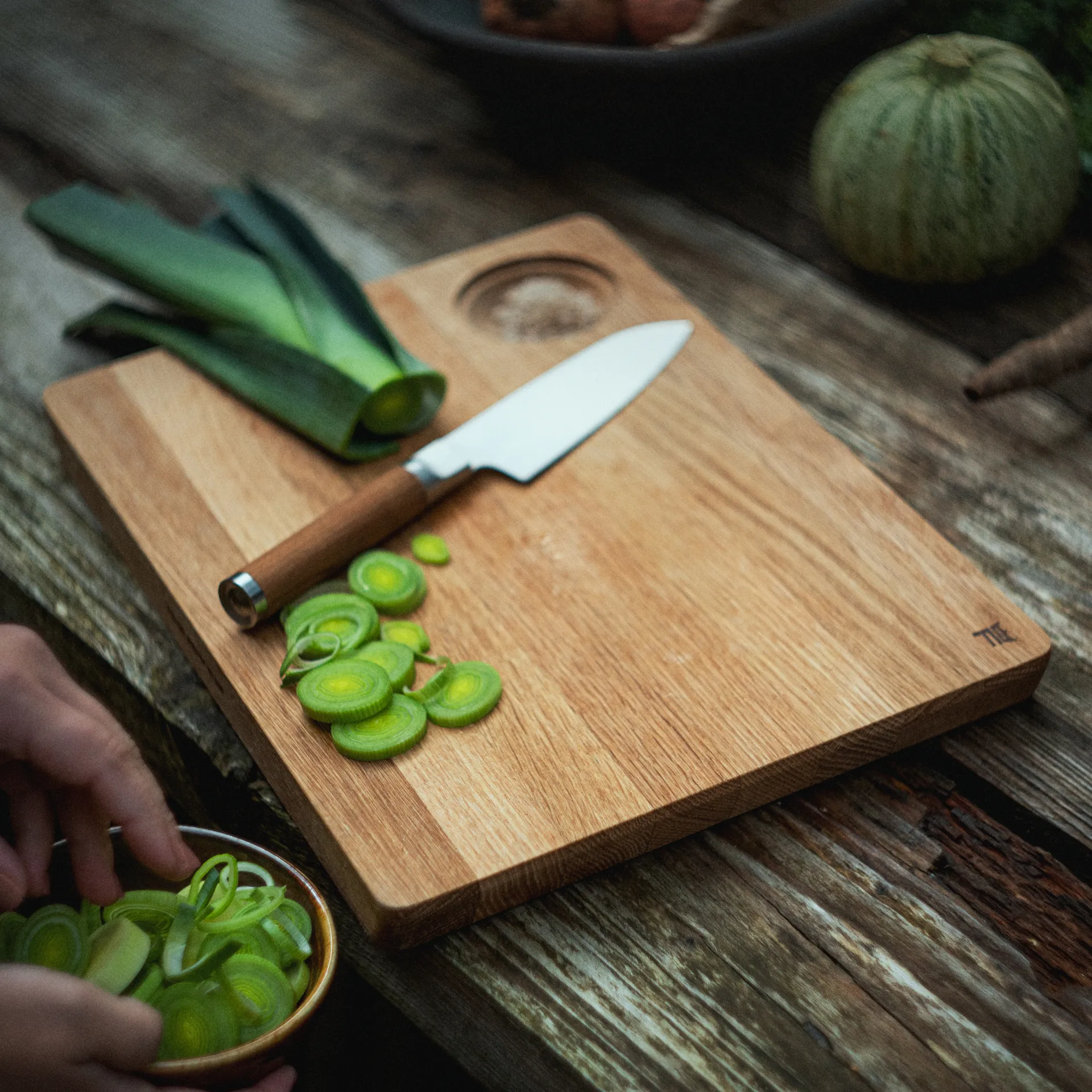 Norden cutting board oak, Large Fiskars