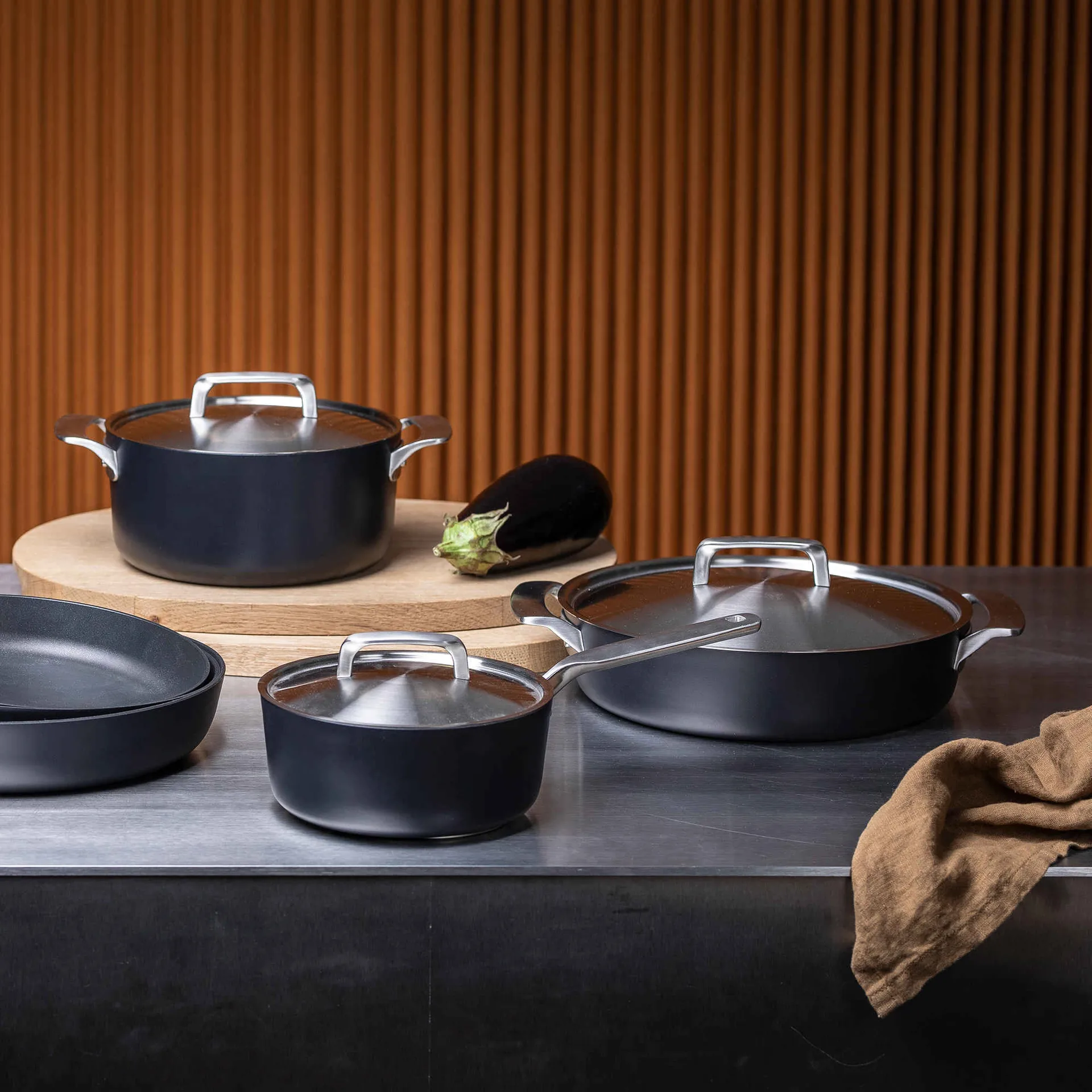 Rotisser oven pan, 28 cm Fiskars