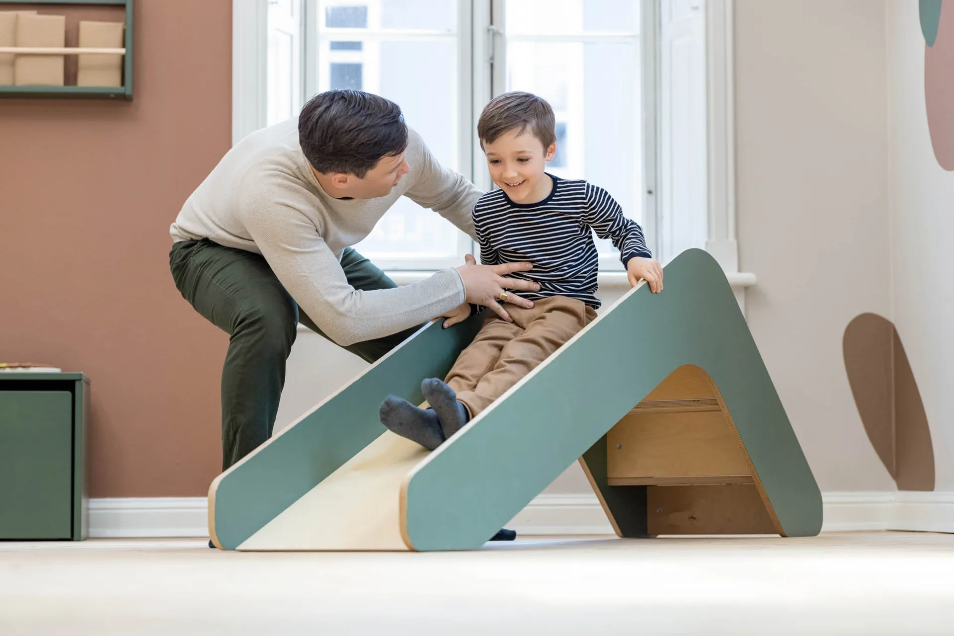 Play slide, Green FLEXA