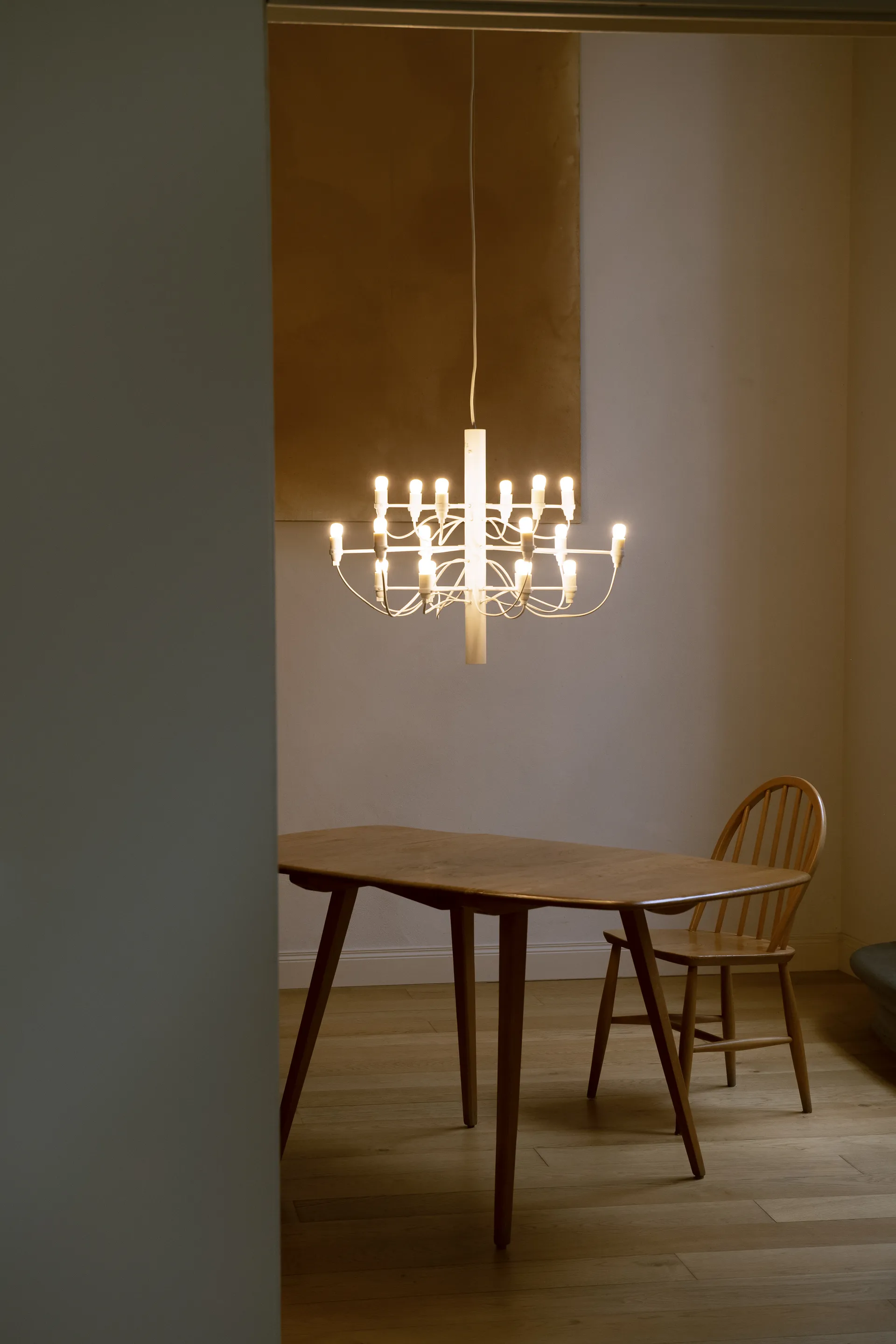 2097 Sarfatti chandelier, Matte White 18 Lamps Flos