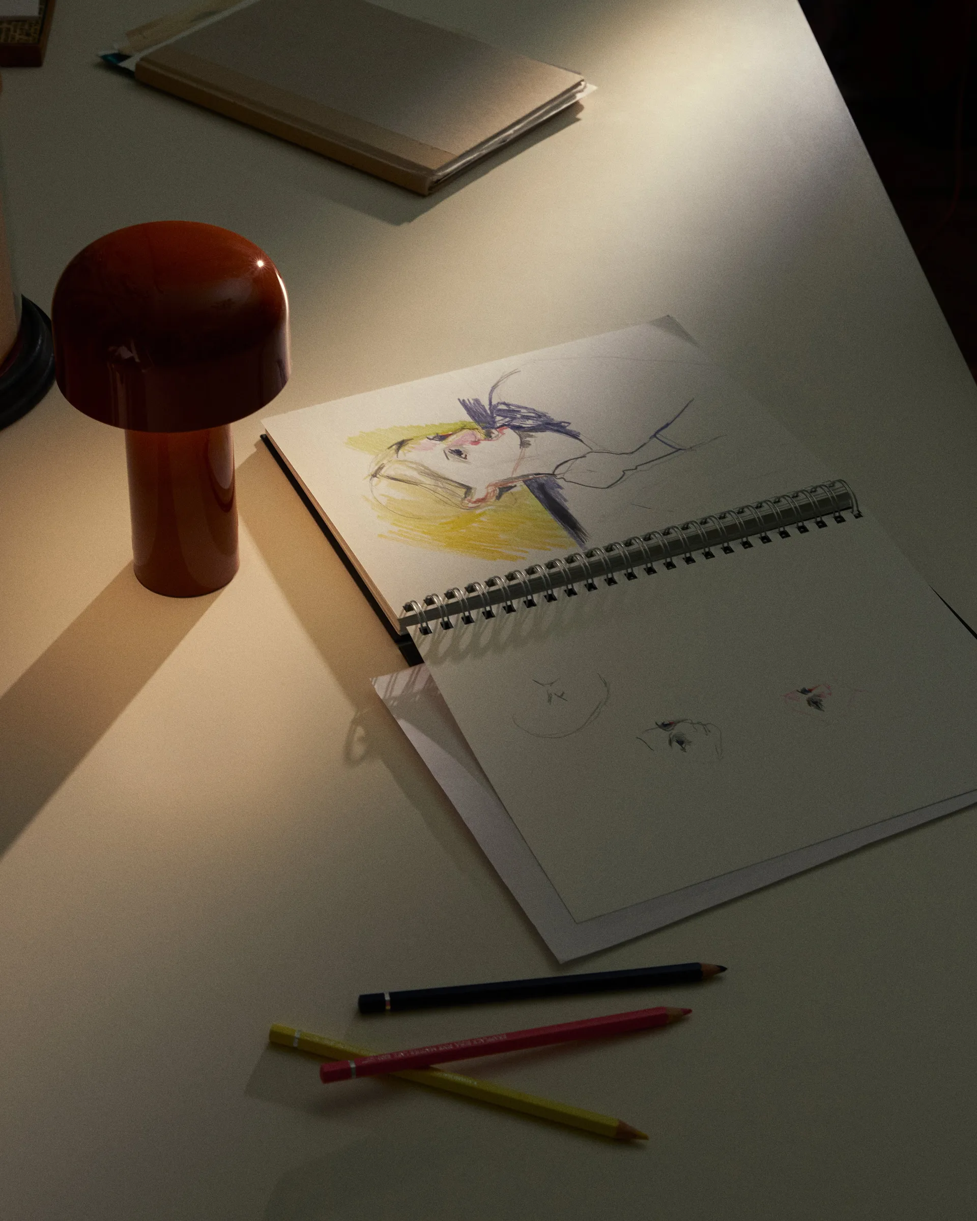 Bellhop portable table lamp, Brick red, IP54 (indoor/outdoor) Flos