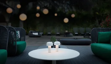 Bellhop portable table lamp - White - Flos