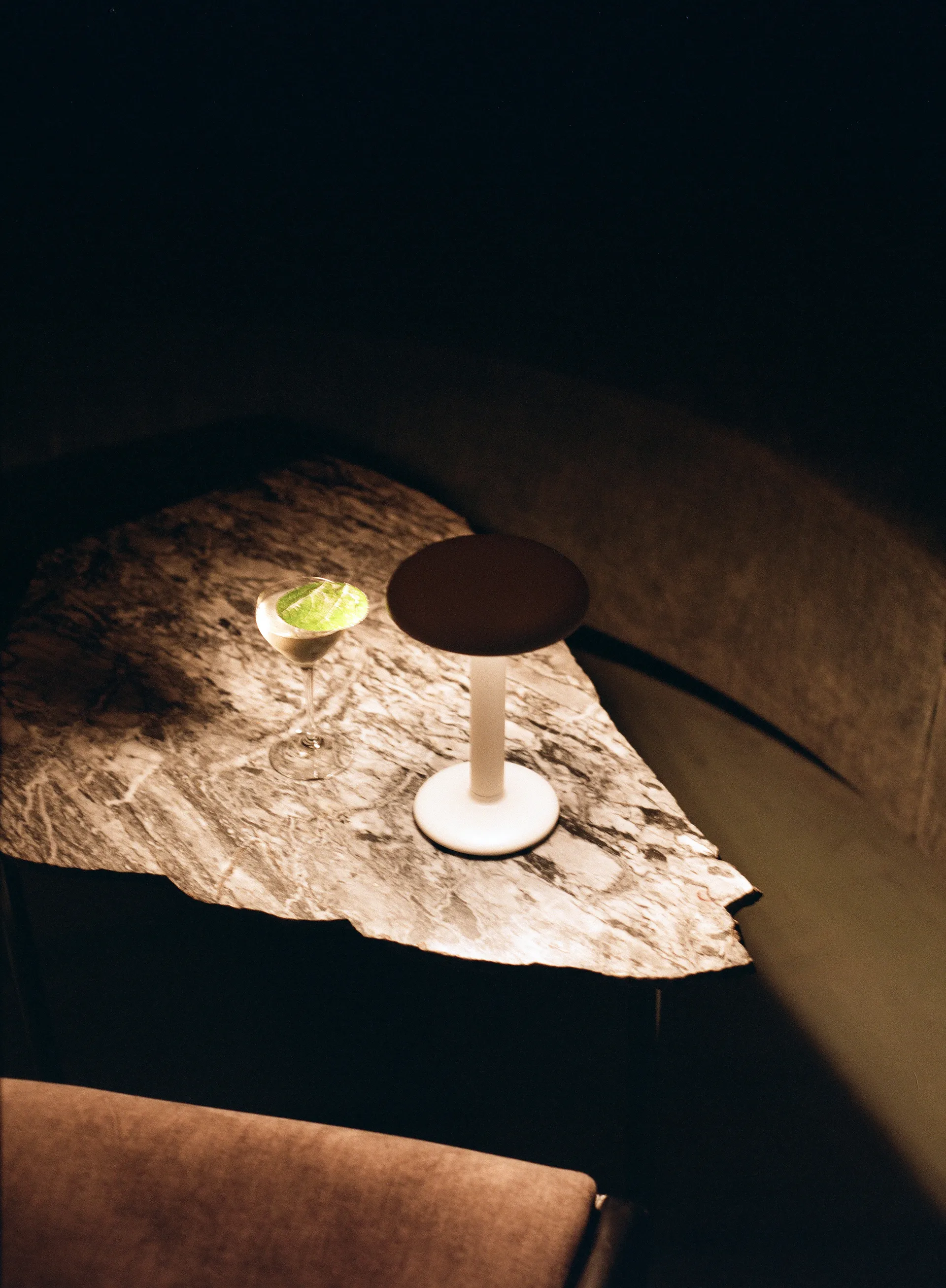 Gustave Residential table lamp portable, Matte white Flos