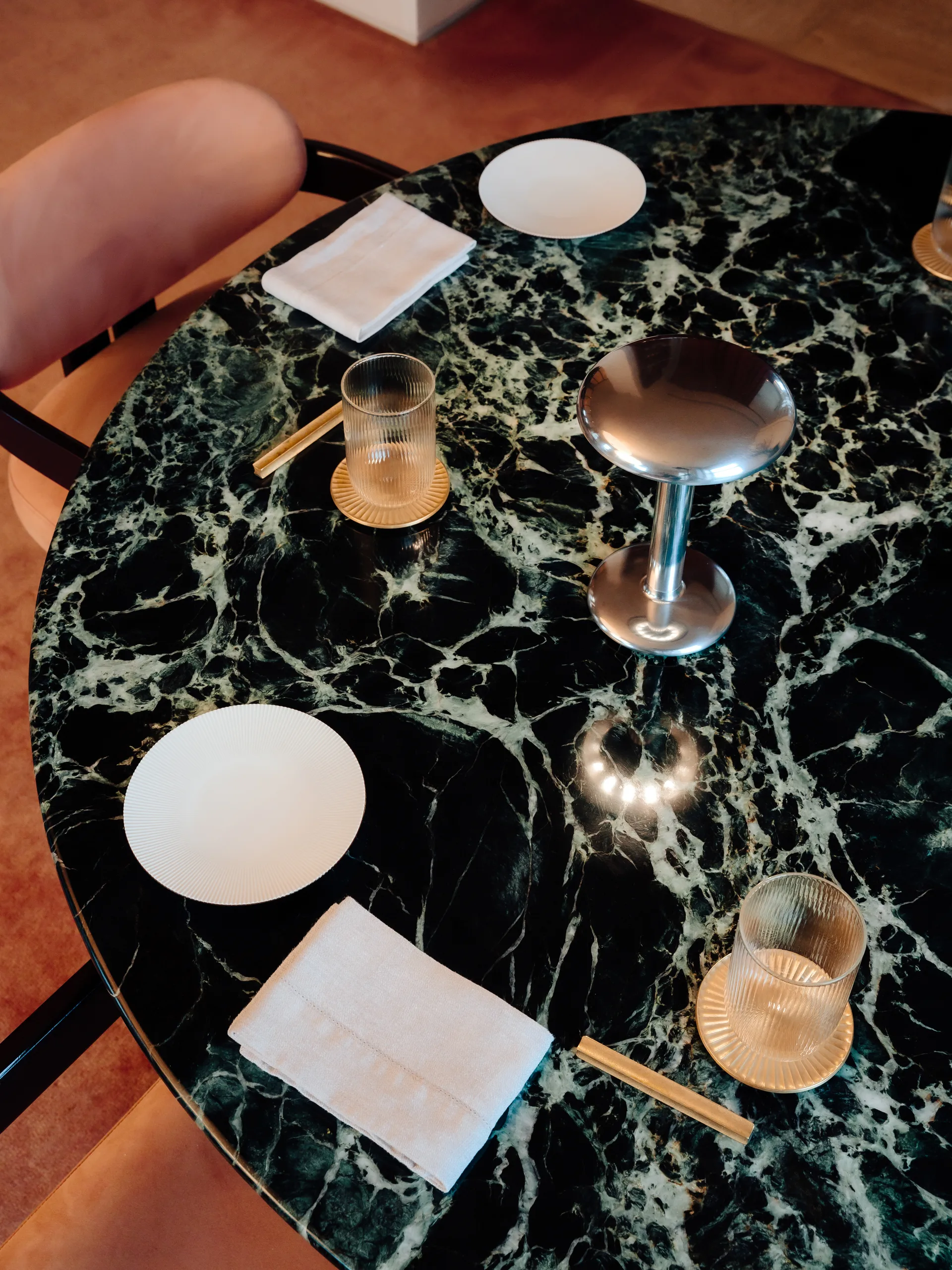 Gustave Residential table lamp portable, Polished silver Flos