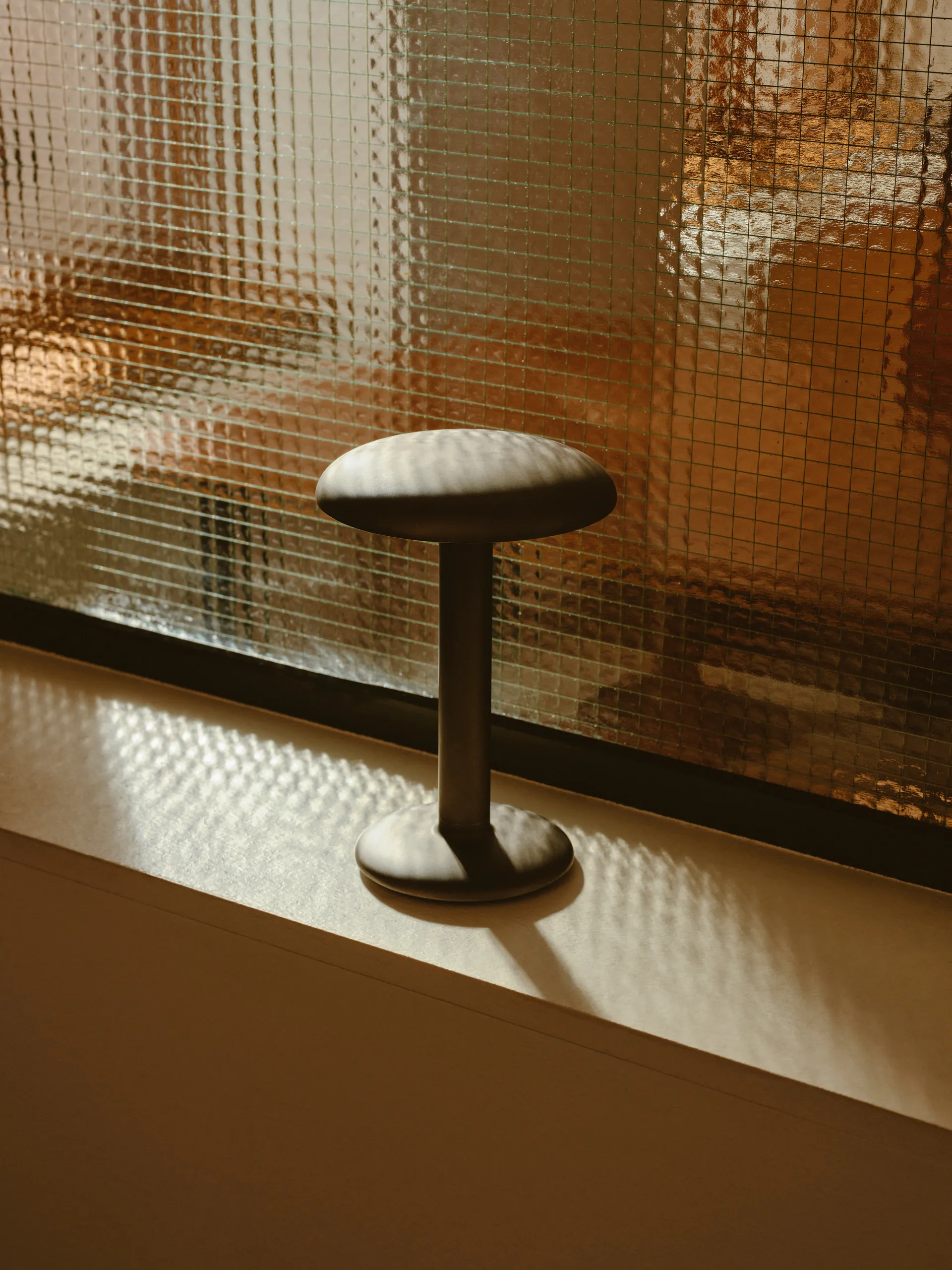 Gustave Residential table lamp portable, Raw aluminium Flos