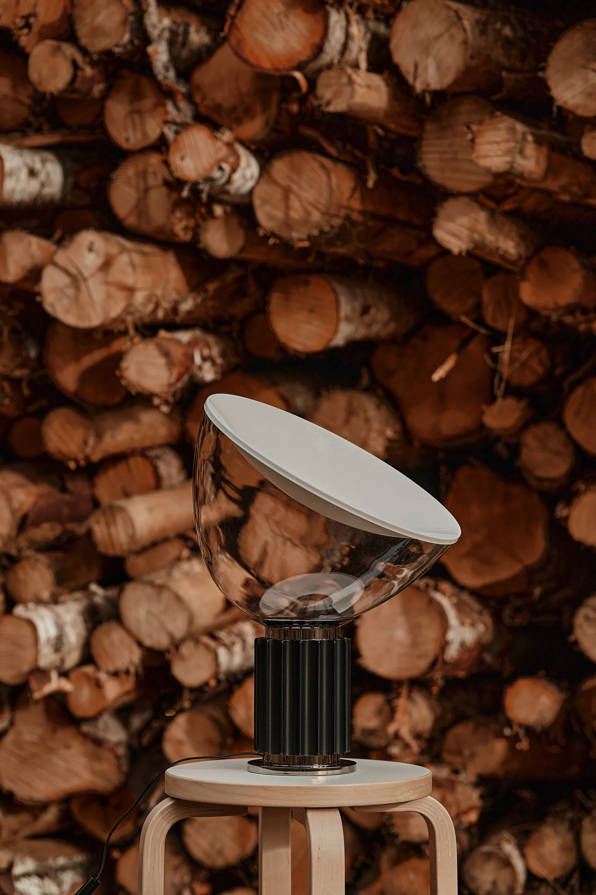 Taccia Small table lamp LED 48.5 cm, Black-glass dome Flos