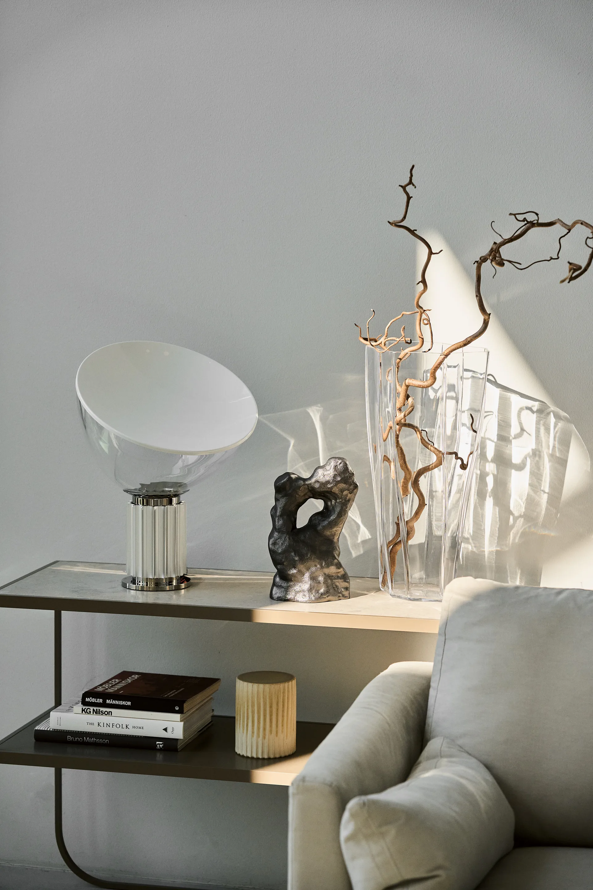 Taccia Small table lamp LED 48.5 cm, Silver-glass dome Flos