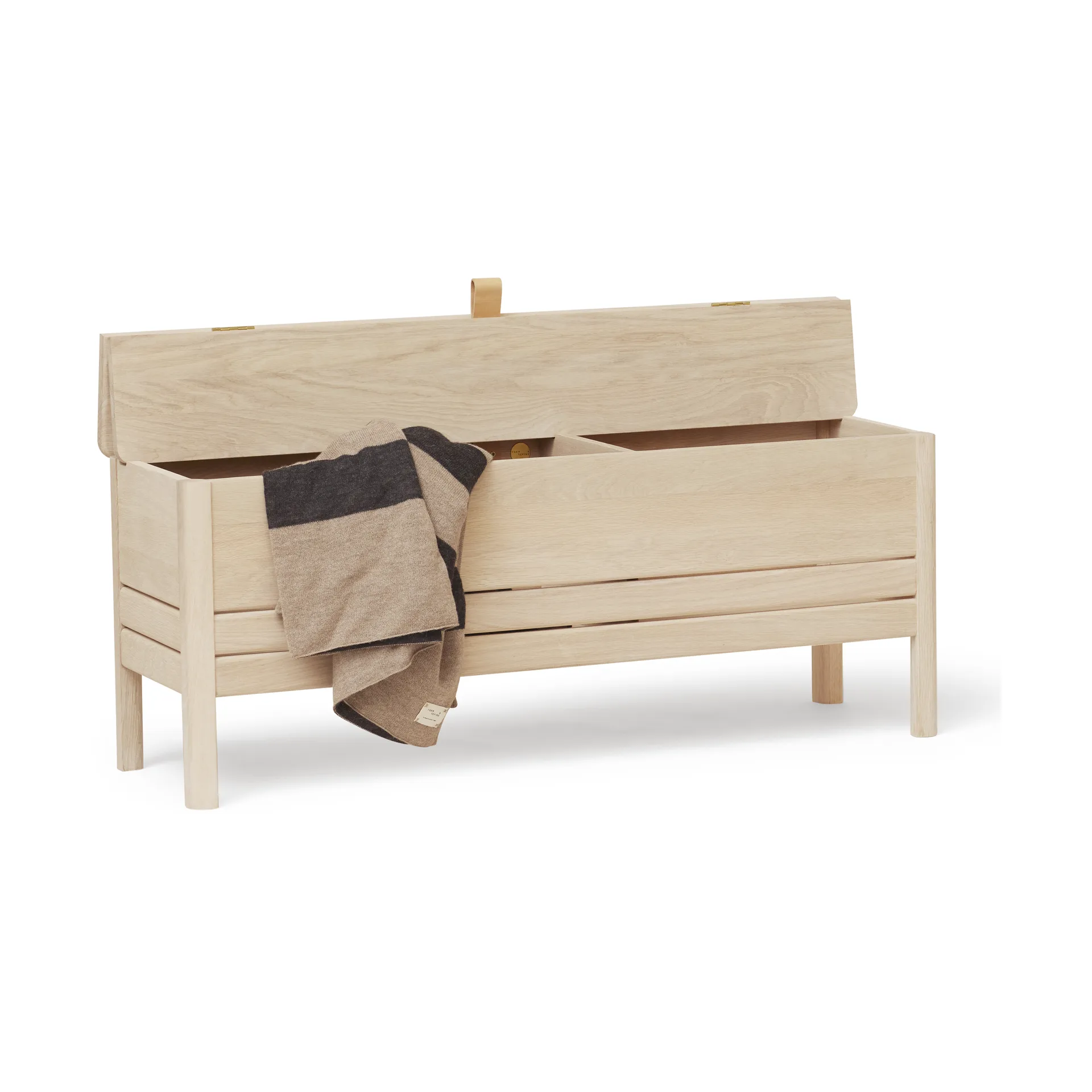 A Line storage bench 111 cm, White oak Form & Refine