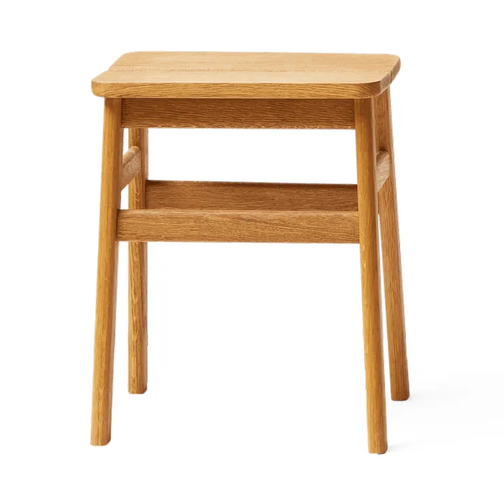 Angle Standard round stool 45 cm - Oak, Ø32x46 cm - Form & Refine
