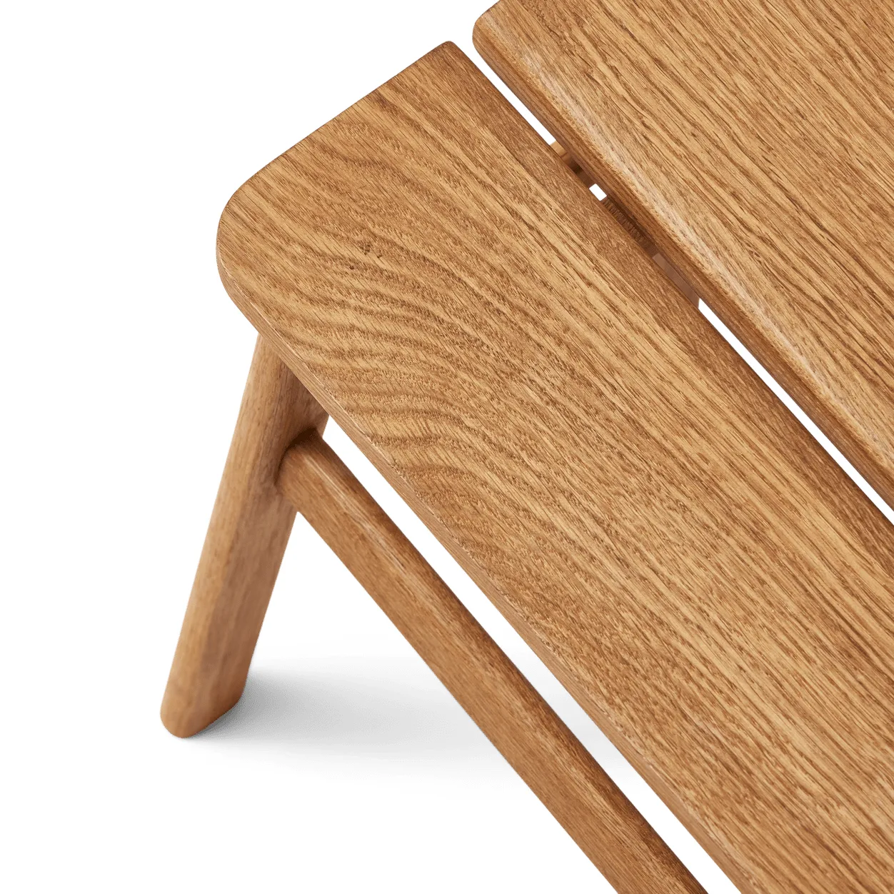 Angle Standard round stool 45 cm, Oak, Ø32x46 cm Form & Refine