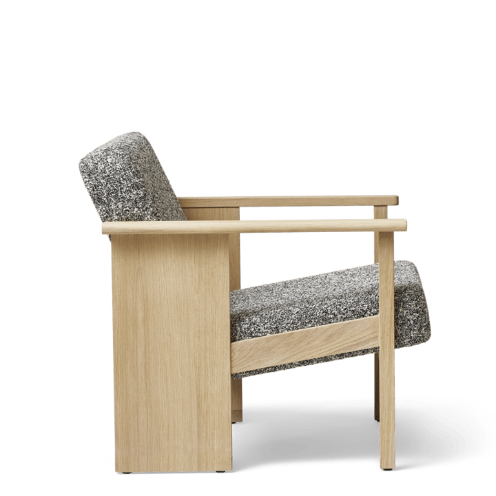 Block lounge chair, White oak-Zero 0004 Form & Refine